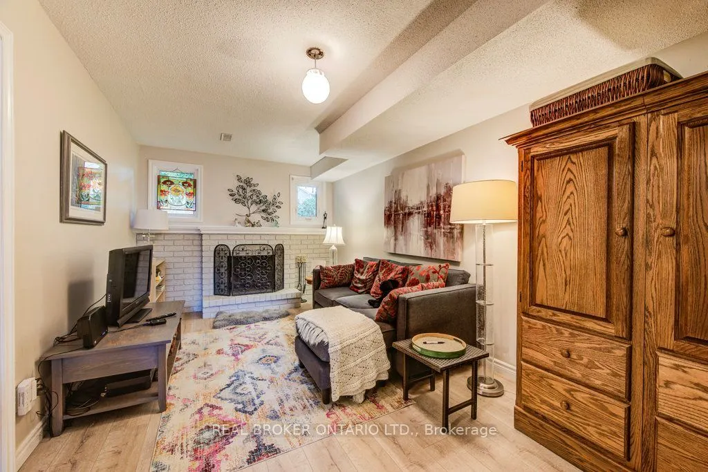 375 HOLIDAY INN Drive, #11
