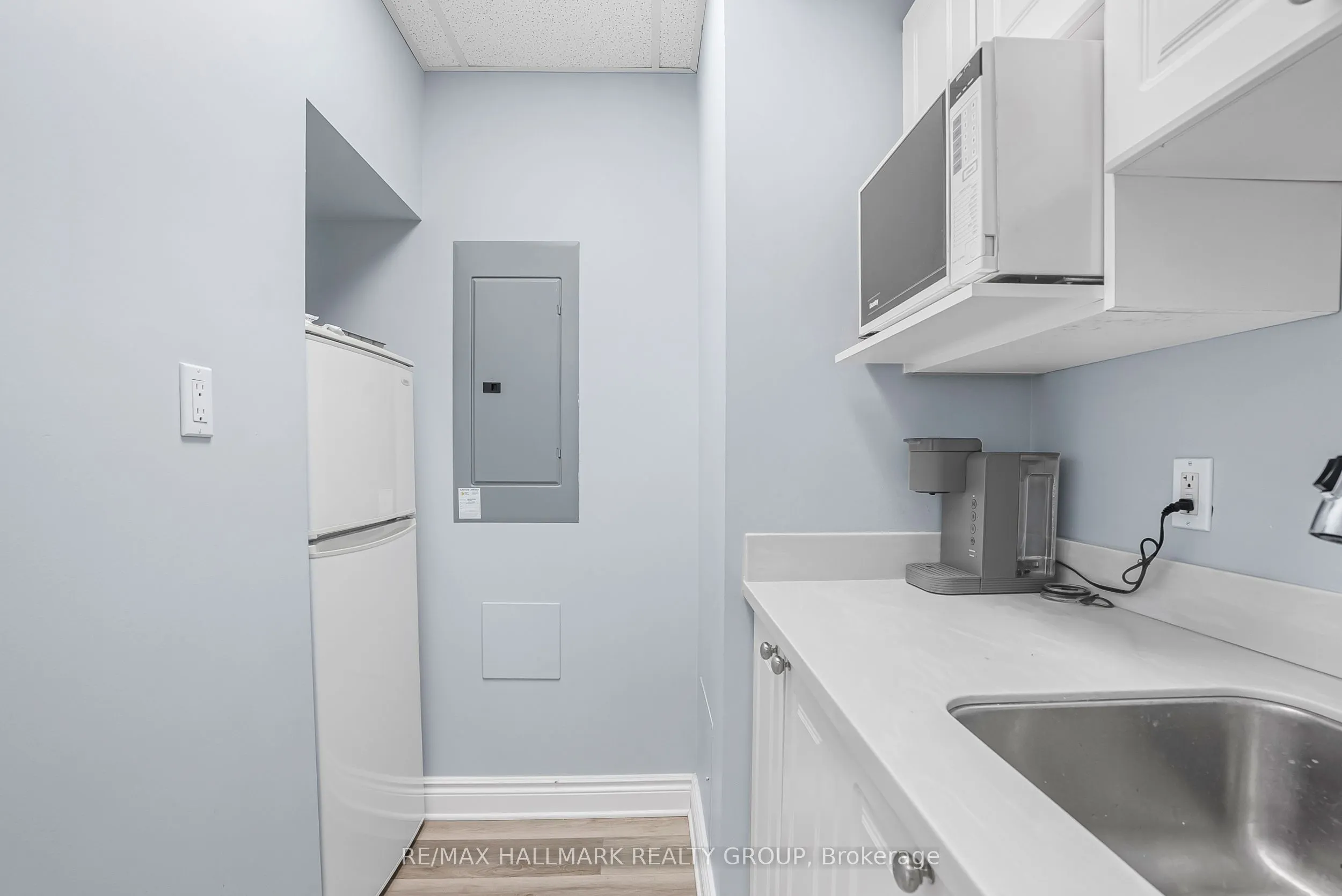 160 Terence Matthews Crescent, #F2