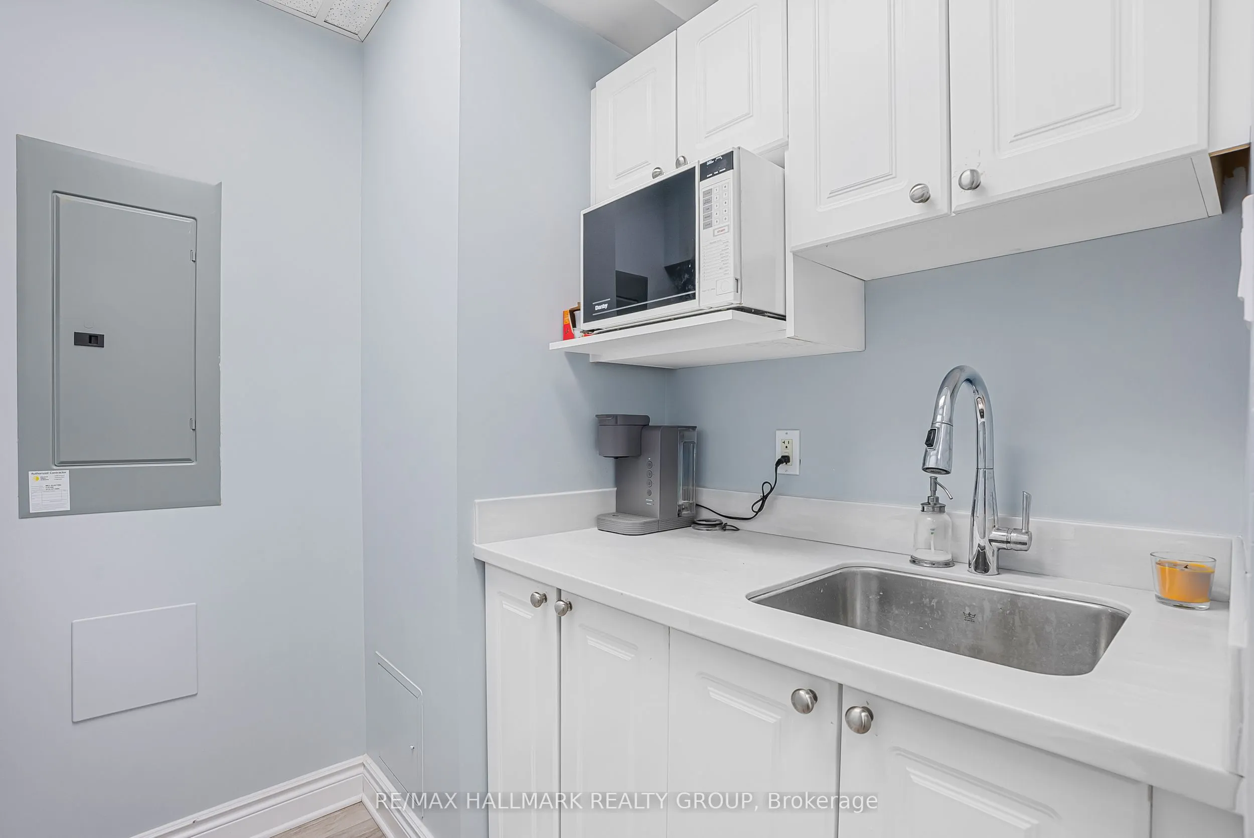 160 Terence Matthews Crescent, #F2