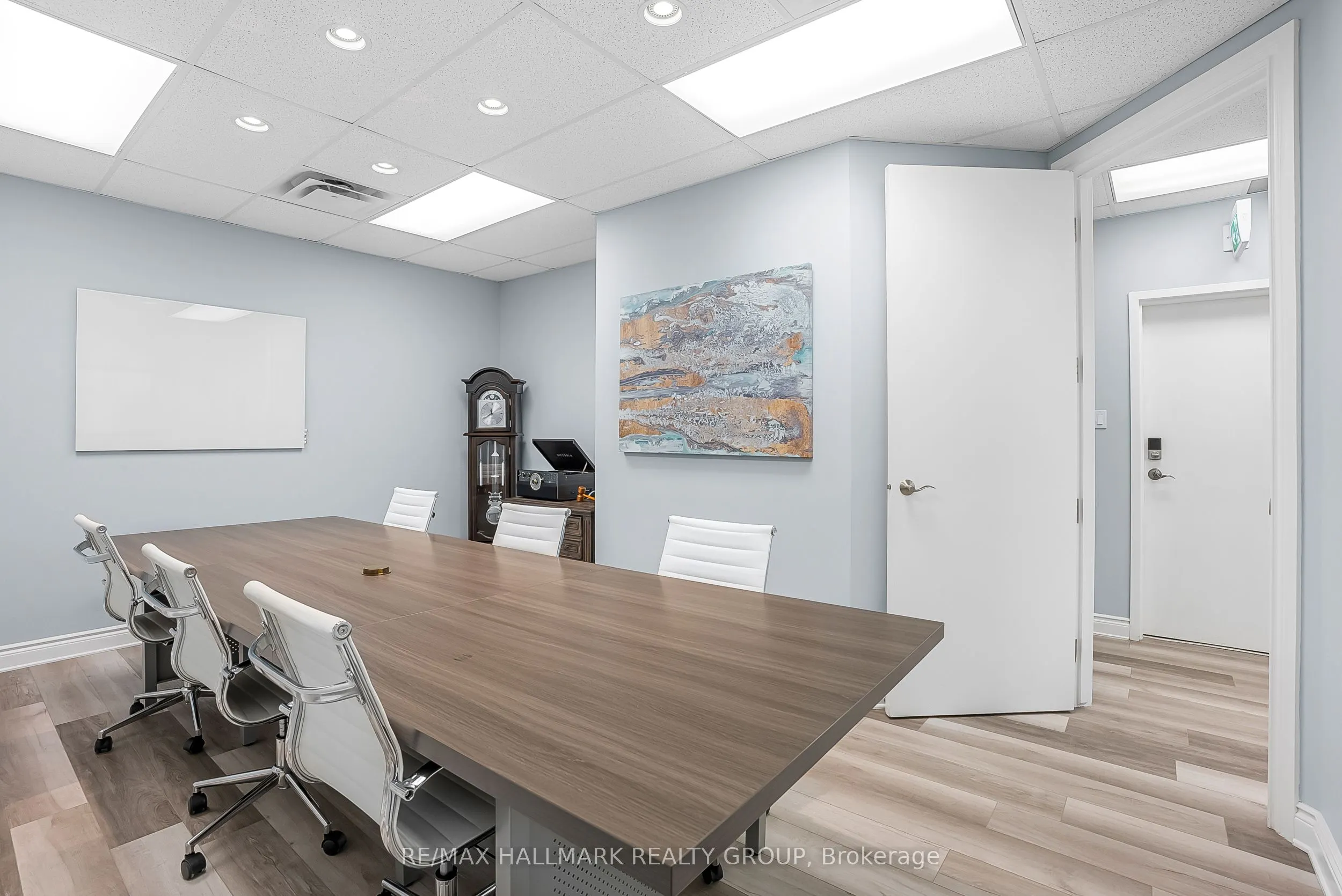 160 Terence Matthews Crescent, #F2