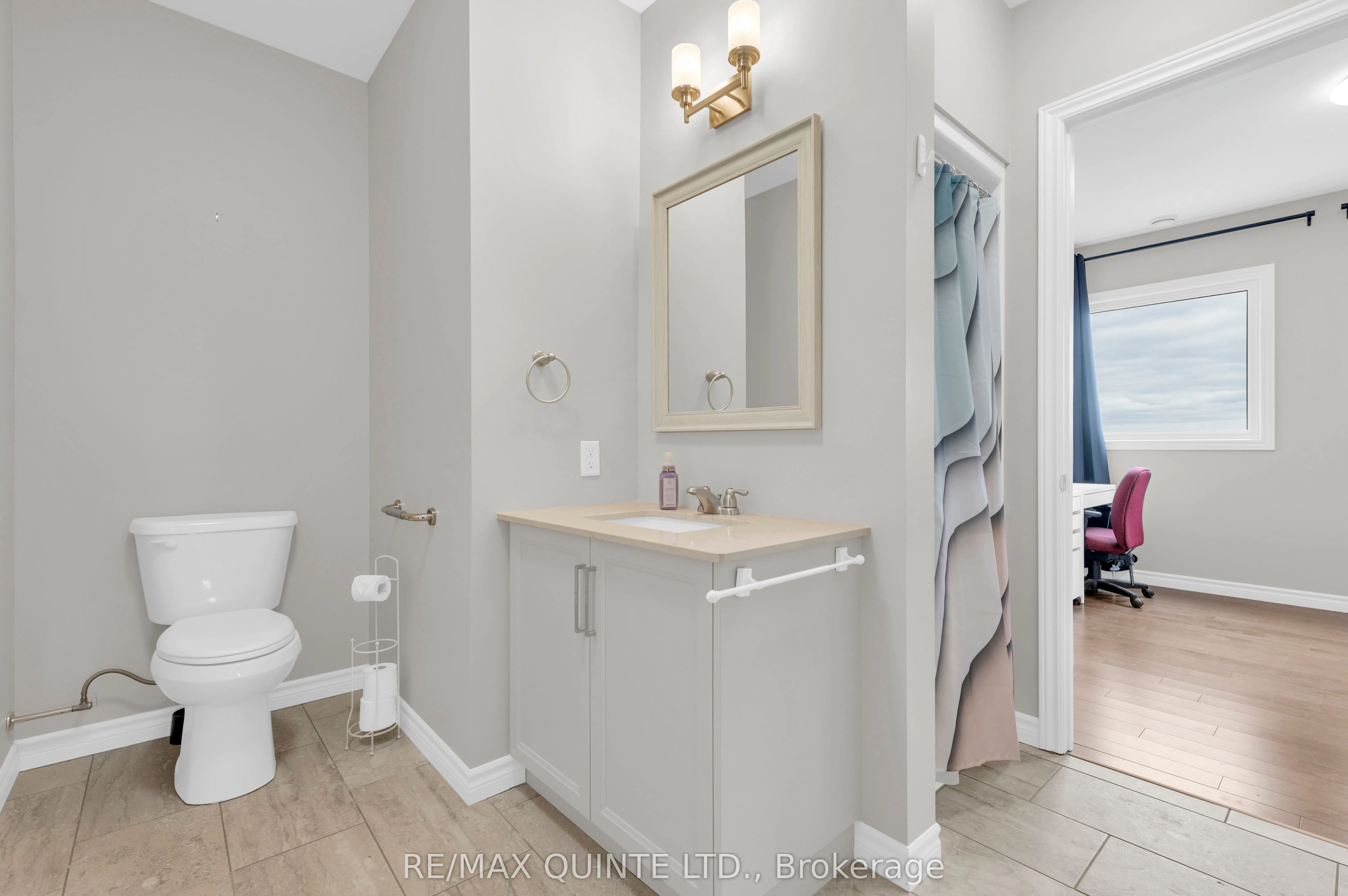 199 Front Street, #410