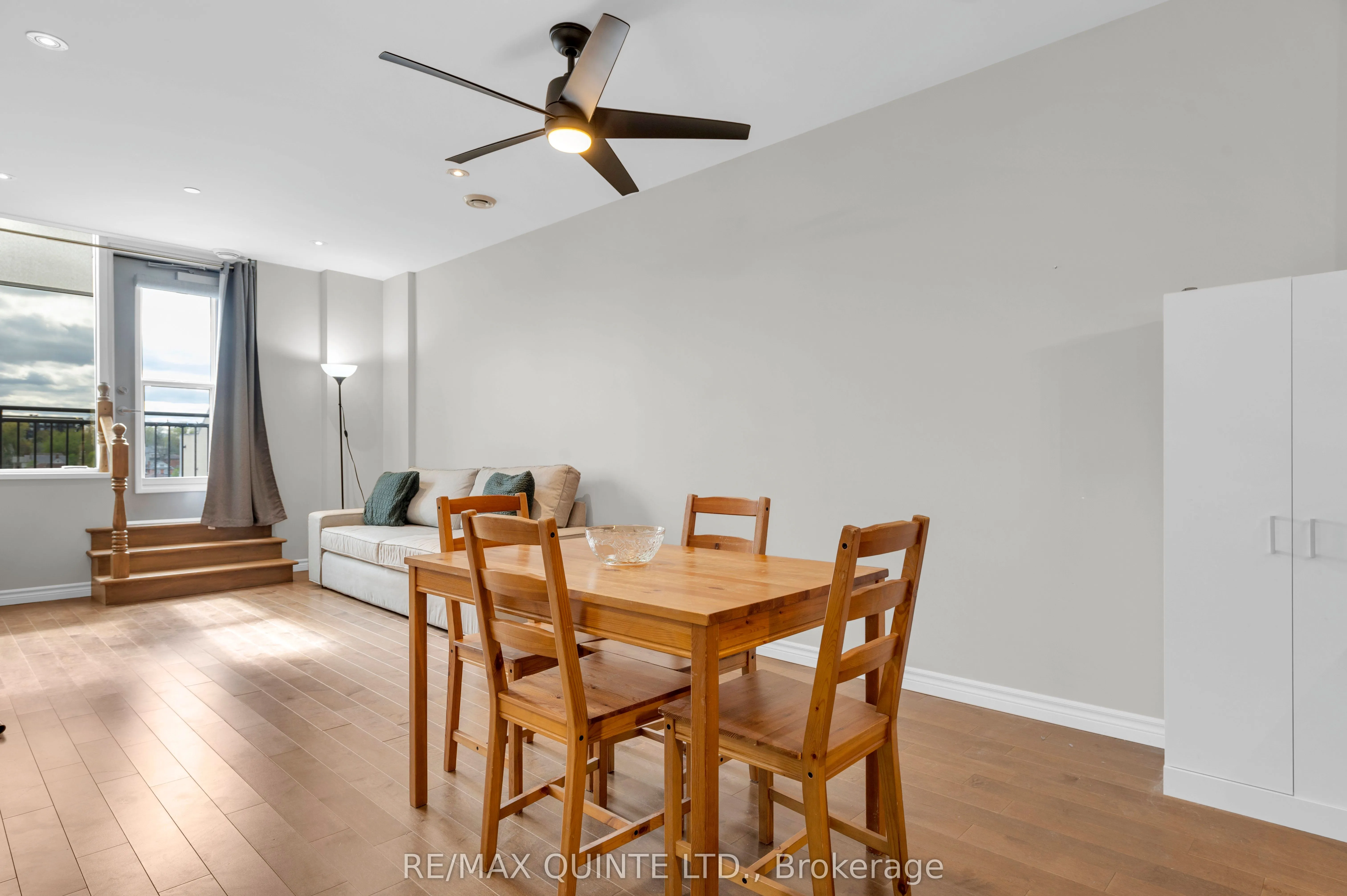 199 Front Street, #410