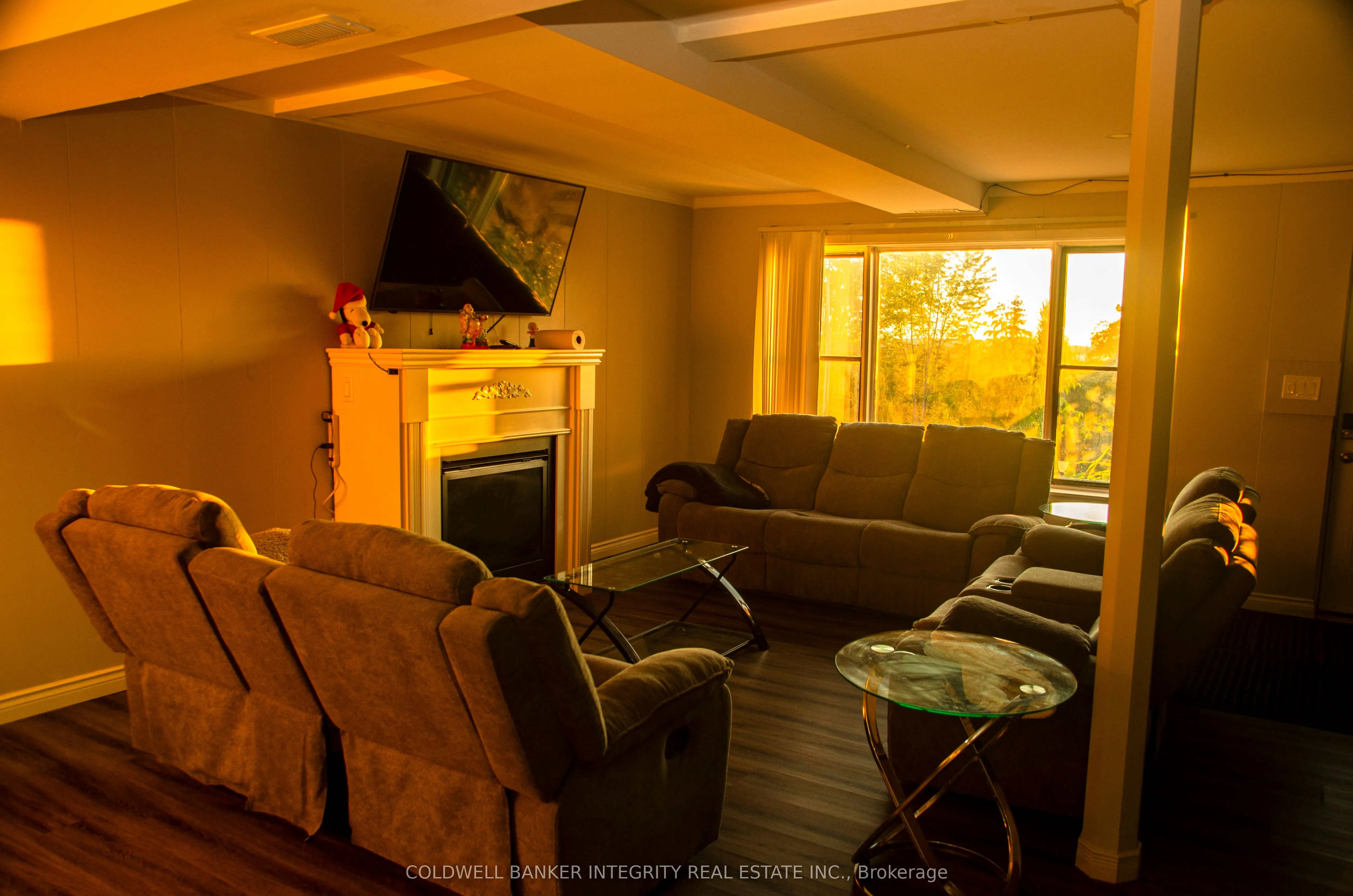 426 Sunset Crescent