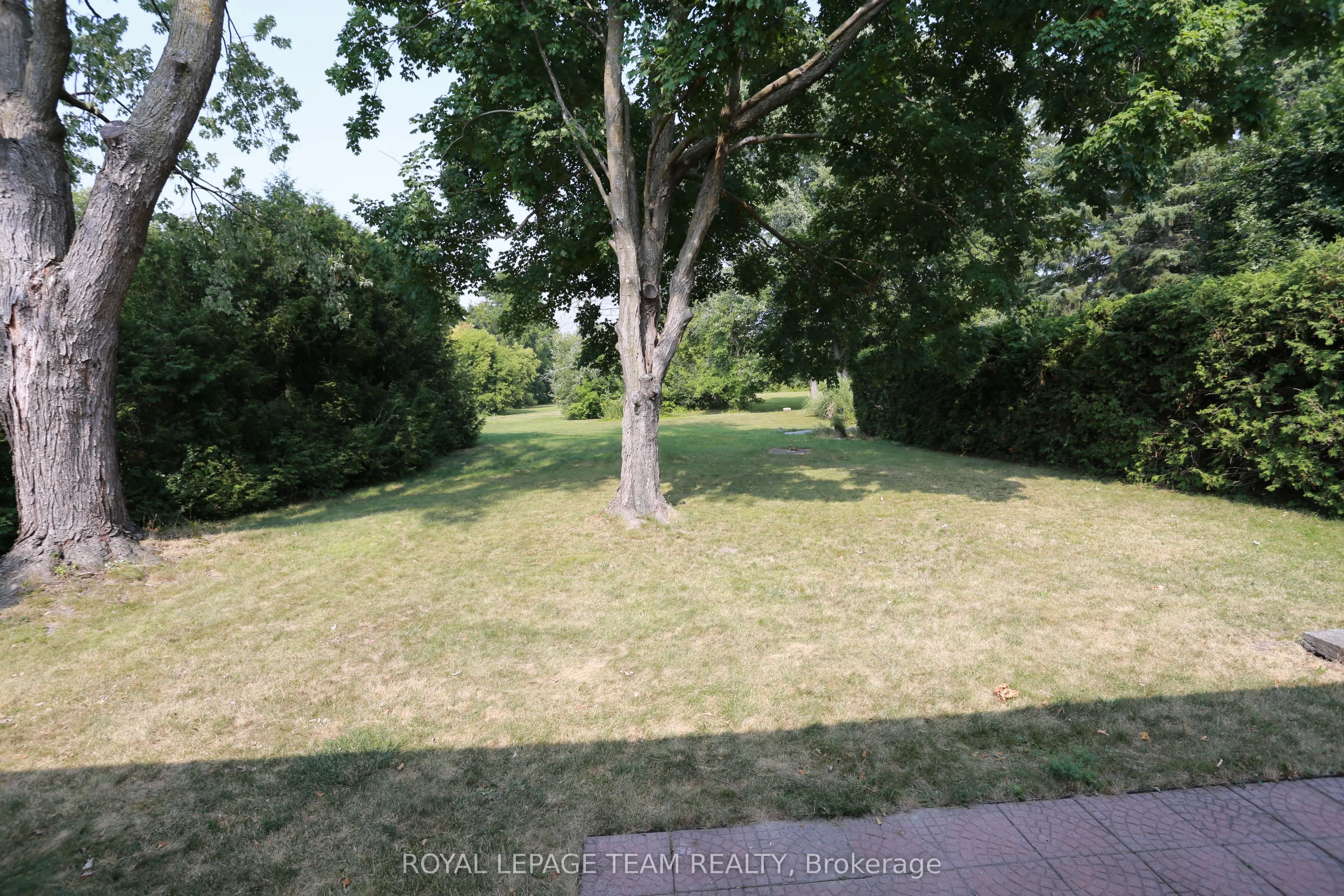 82 Maitland Street S