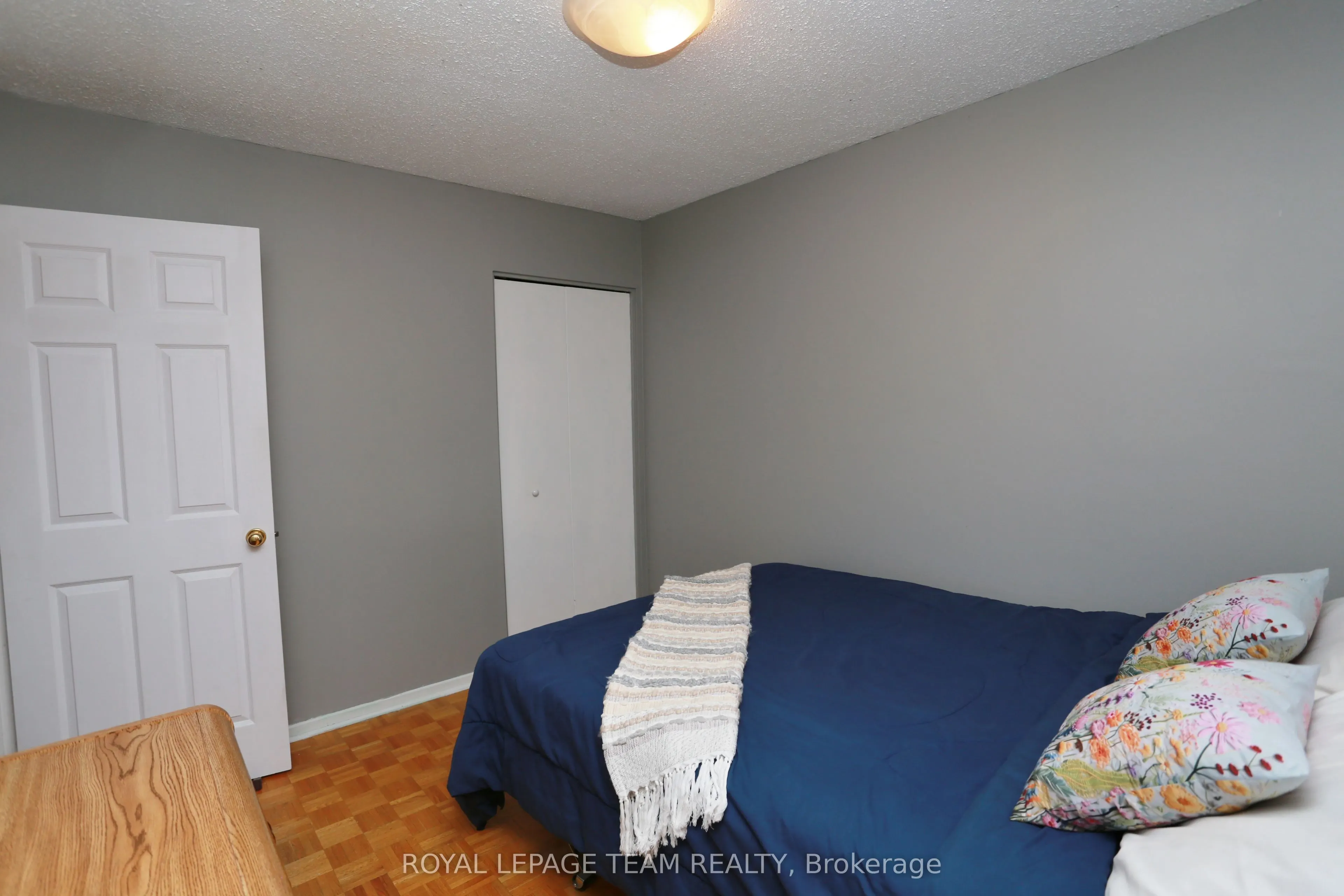 82 Maitland Street S