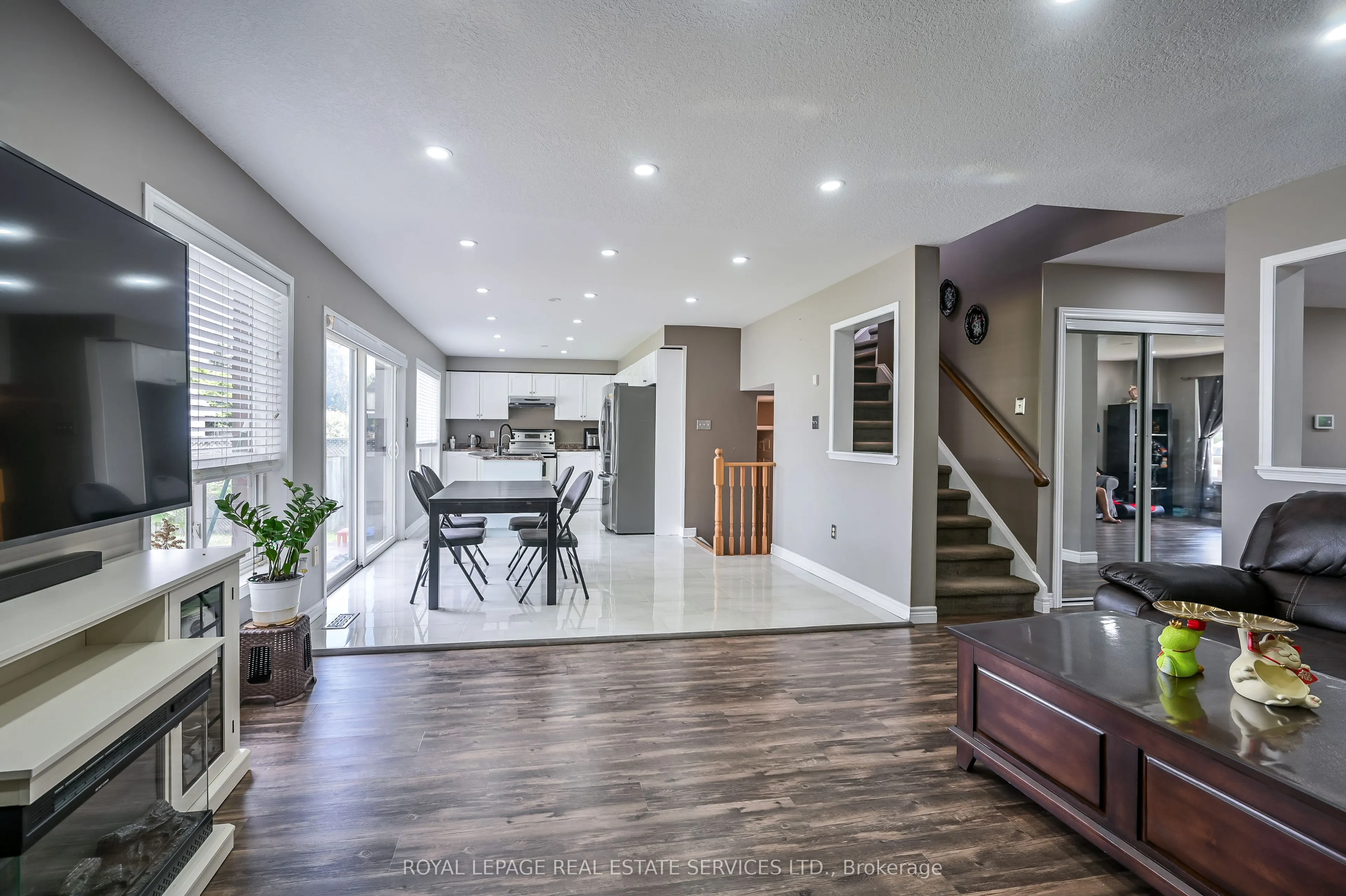 118 Blackburn Drive