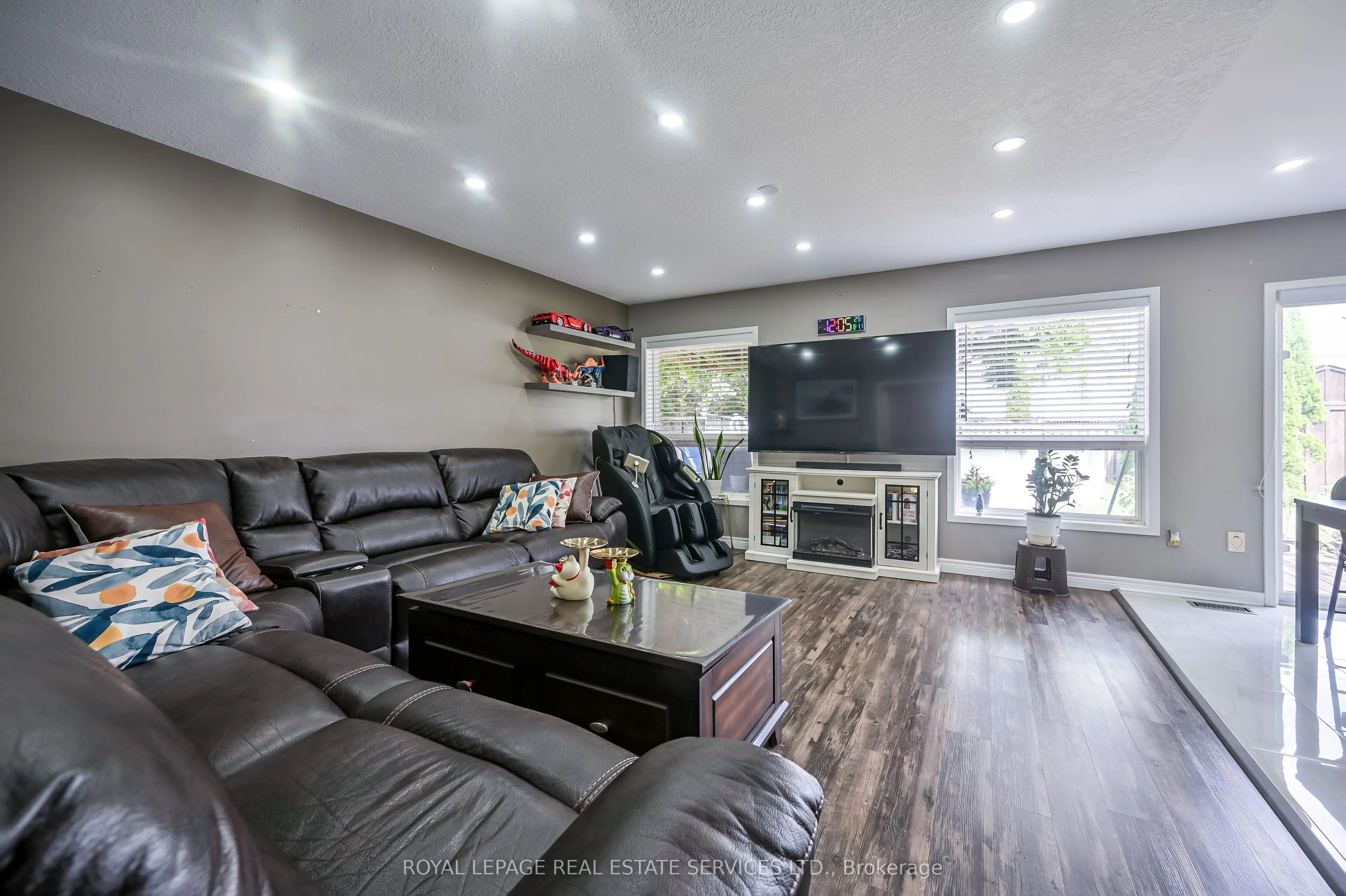 118 Blackburn Drive