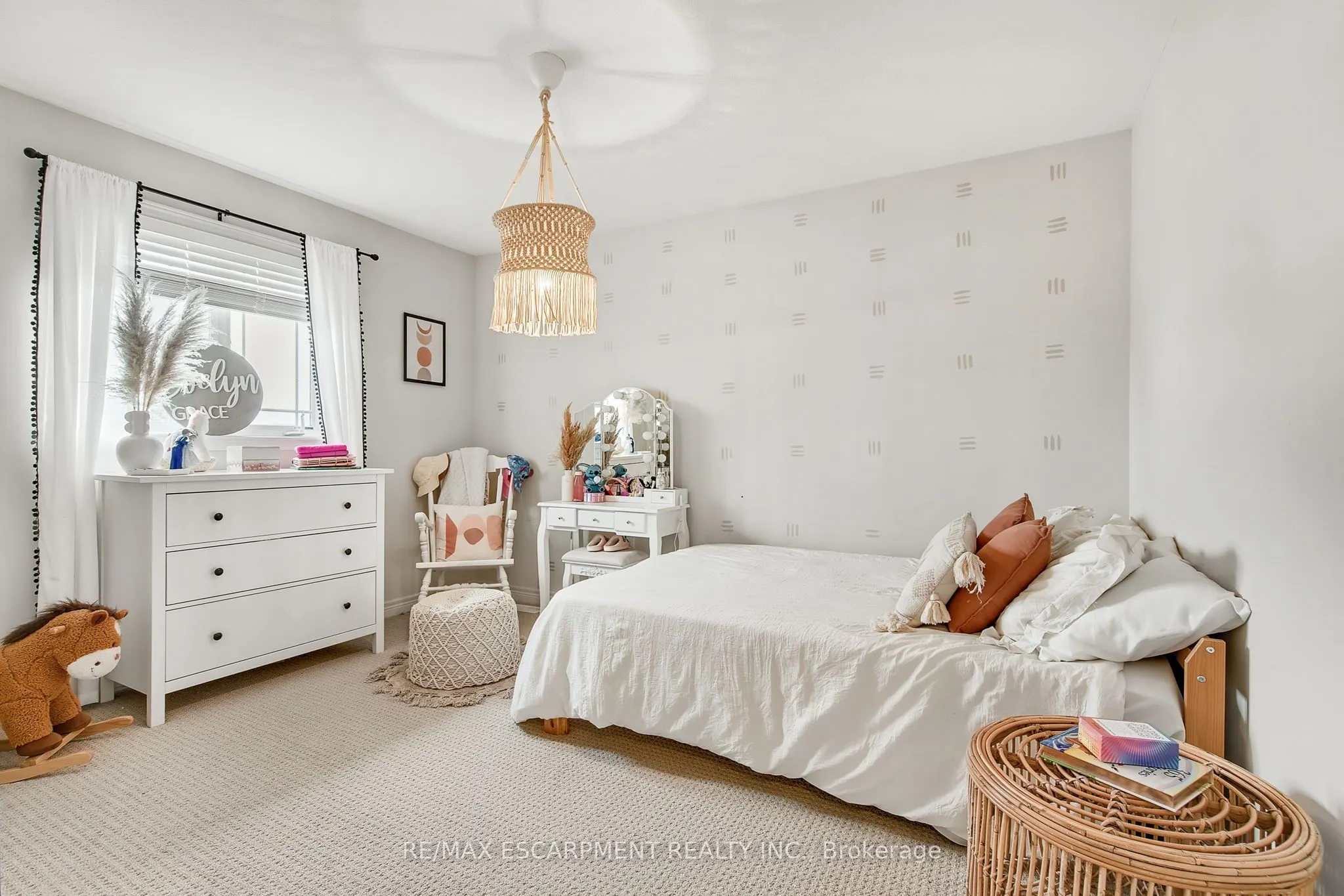 4884 Allan Court
