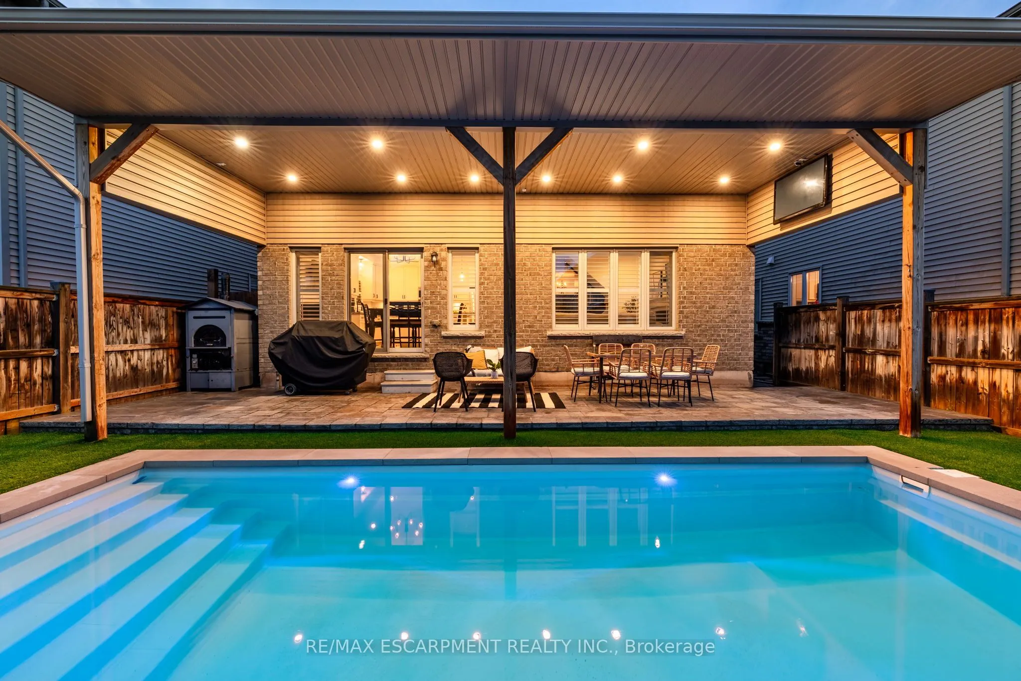 4884 Allan Court