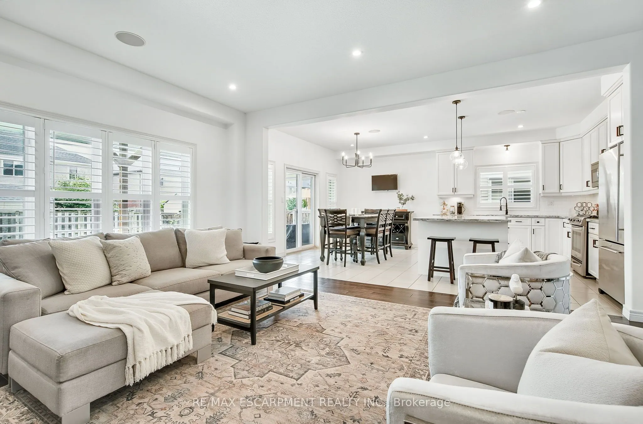 4884 Allan Court