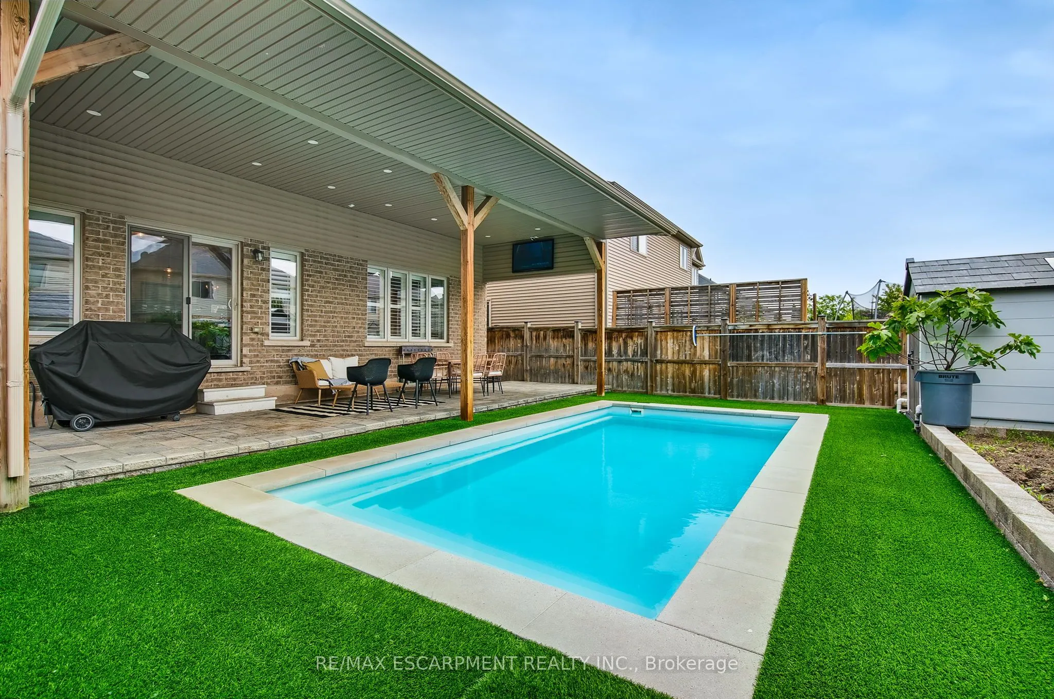 4884 Allan Court
