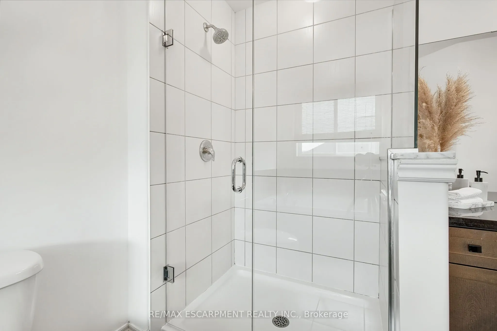 4884 Allan Court