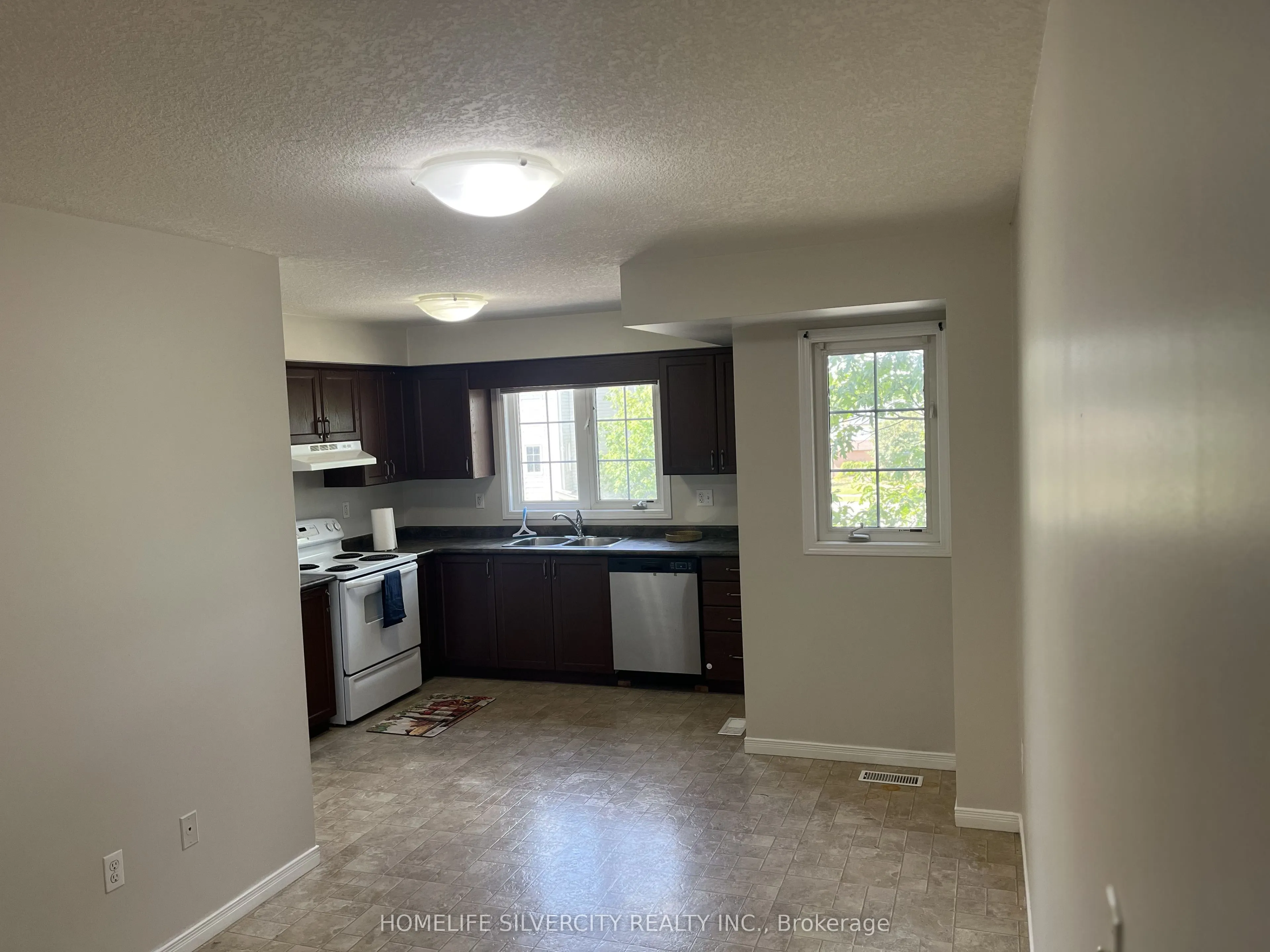 155 Highland Crescent