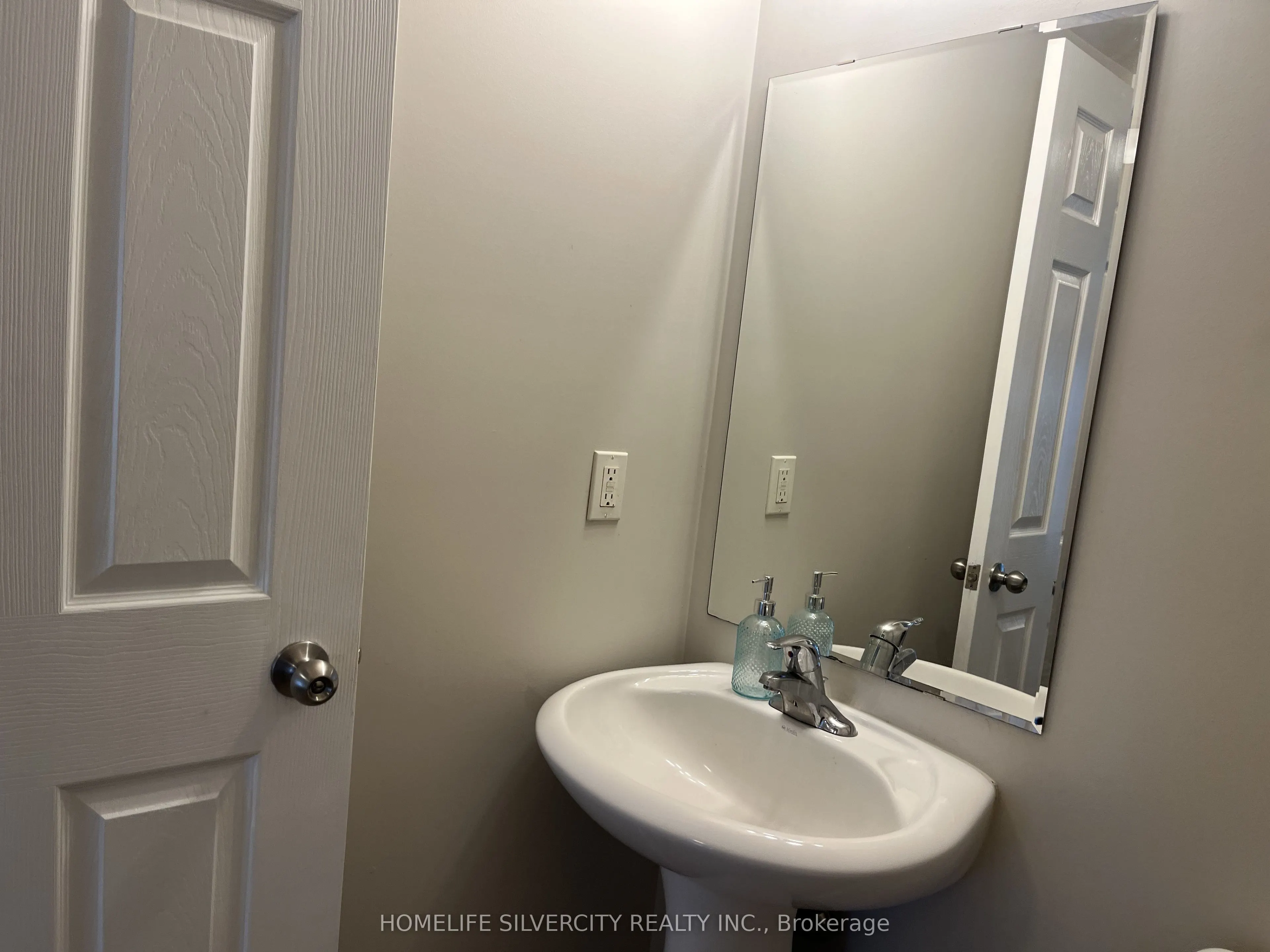 155 Highland Crescent