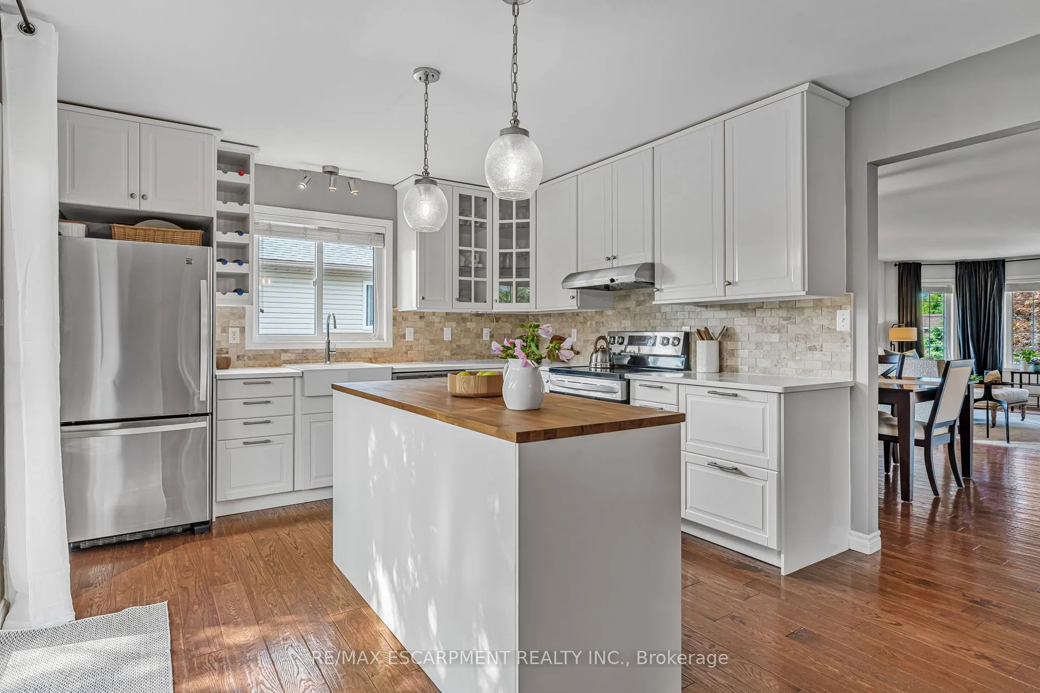 2461 SHURIE Road