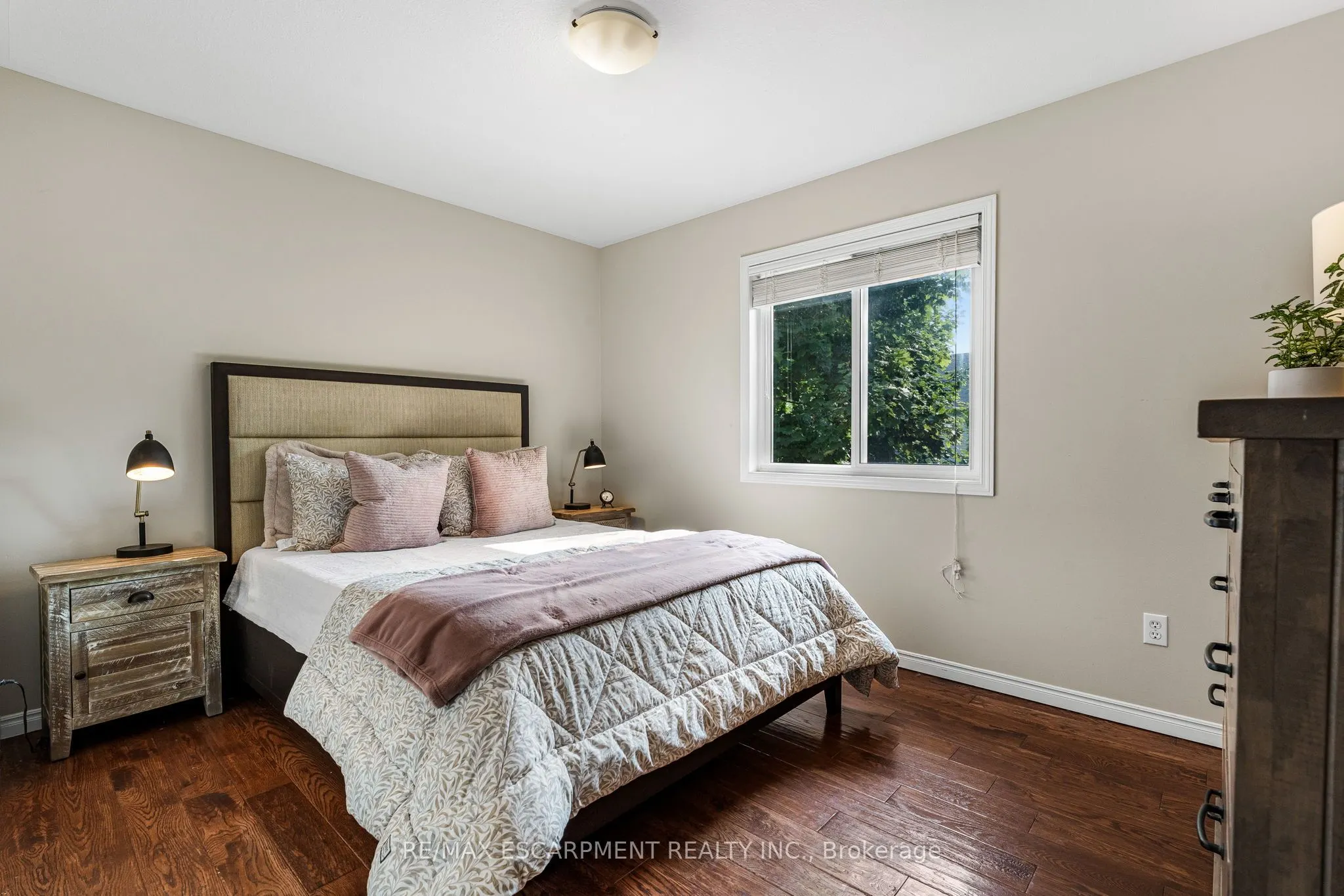 2461 SHURIE Road