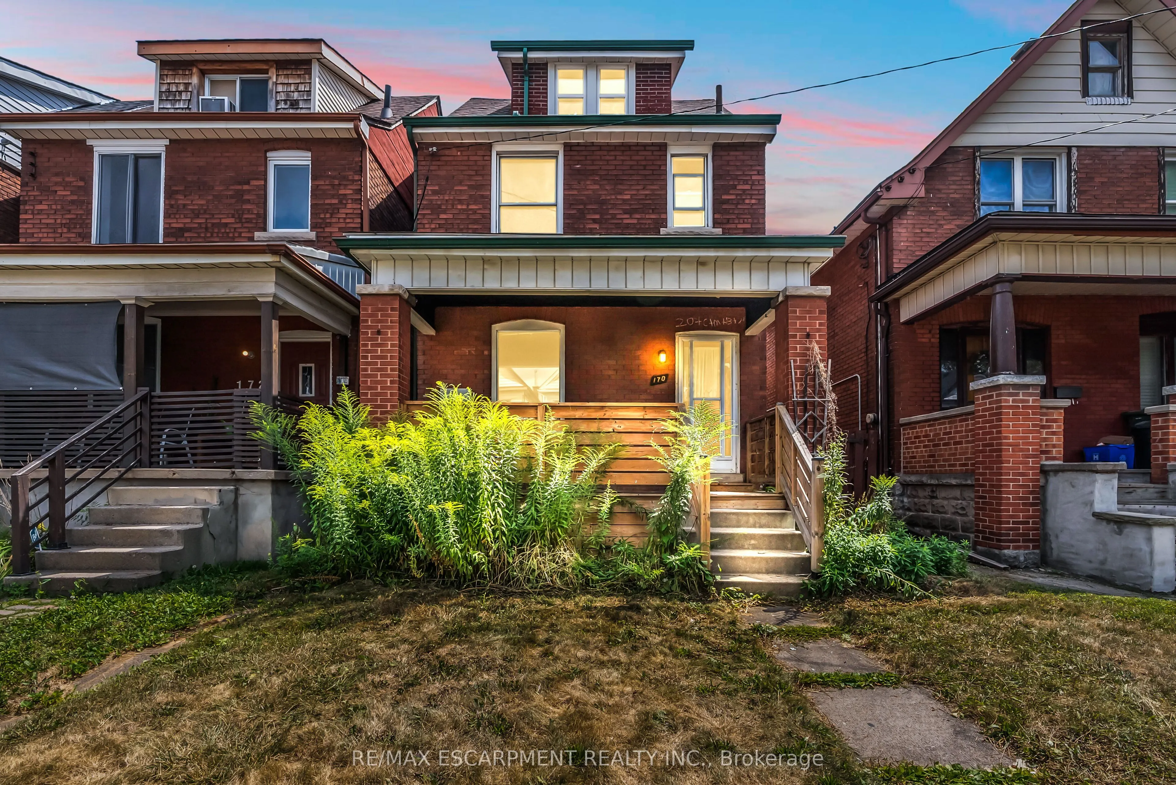 170 Grosvenor Avenue N