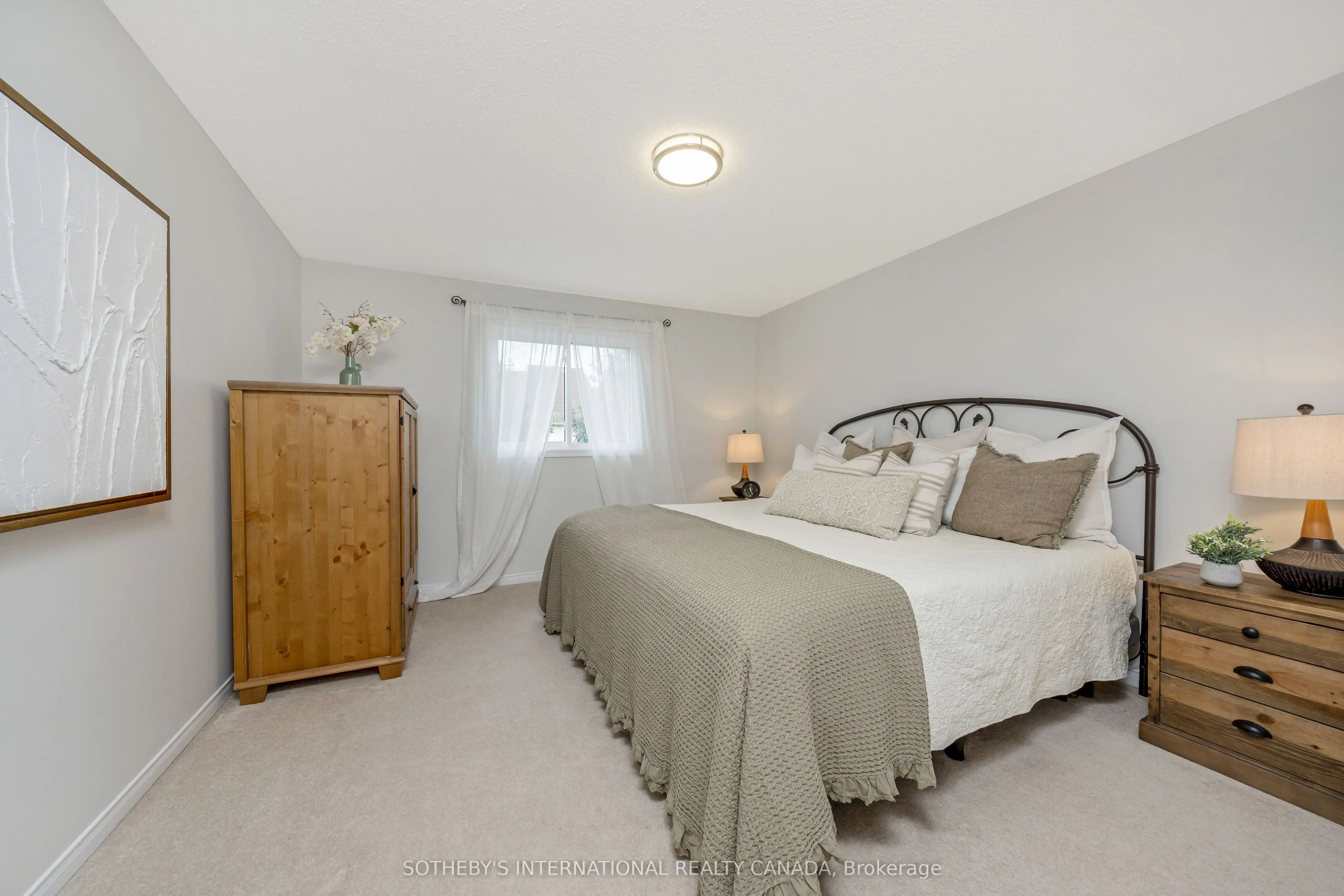 61 Darling Crescent