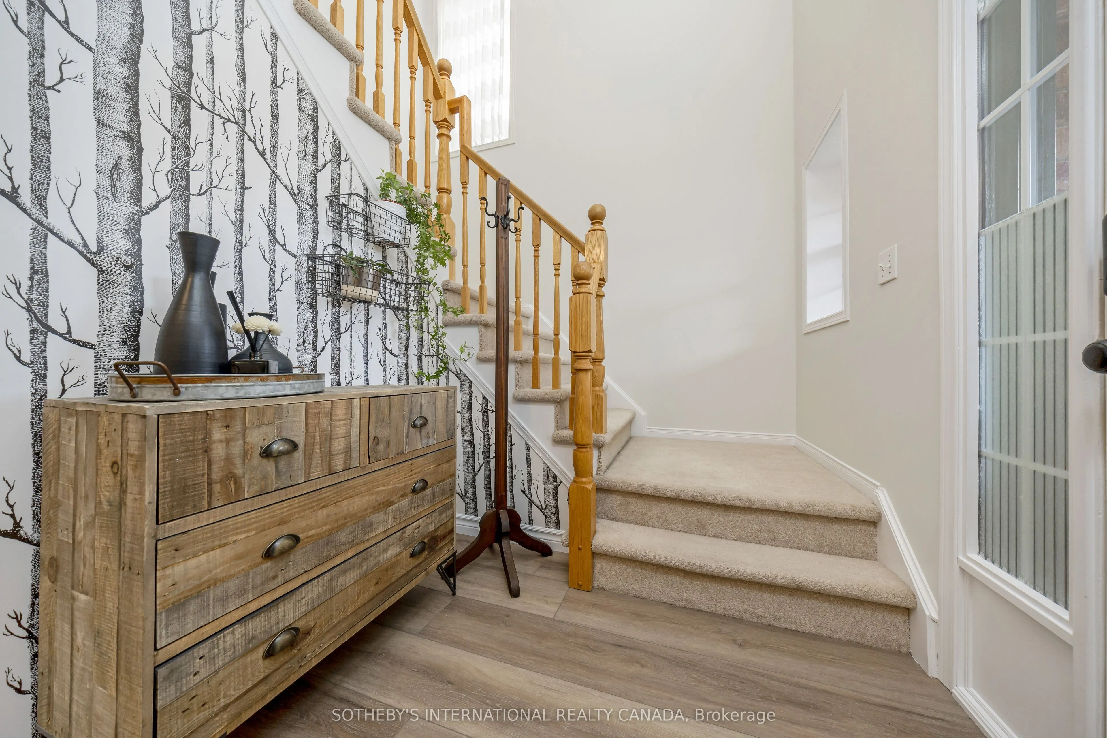 61 Darling Crescent