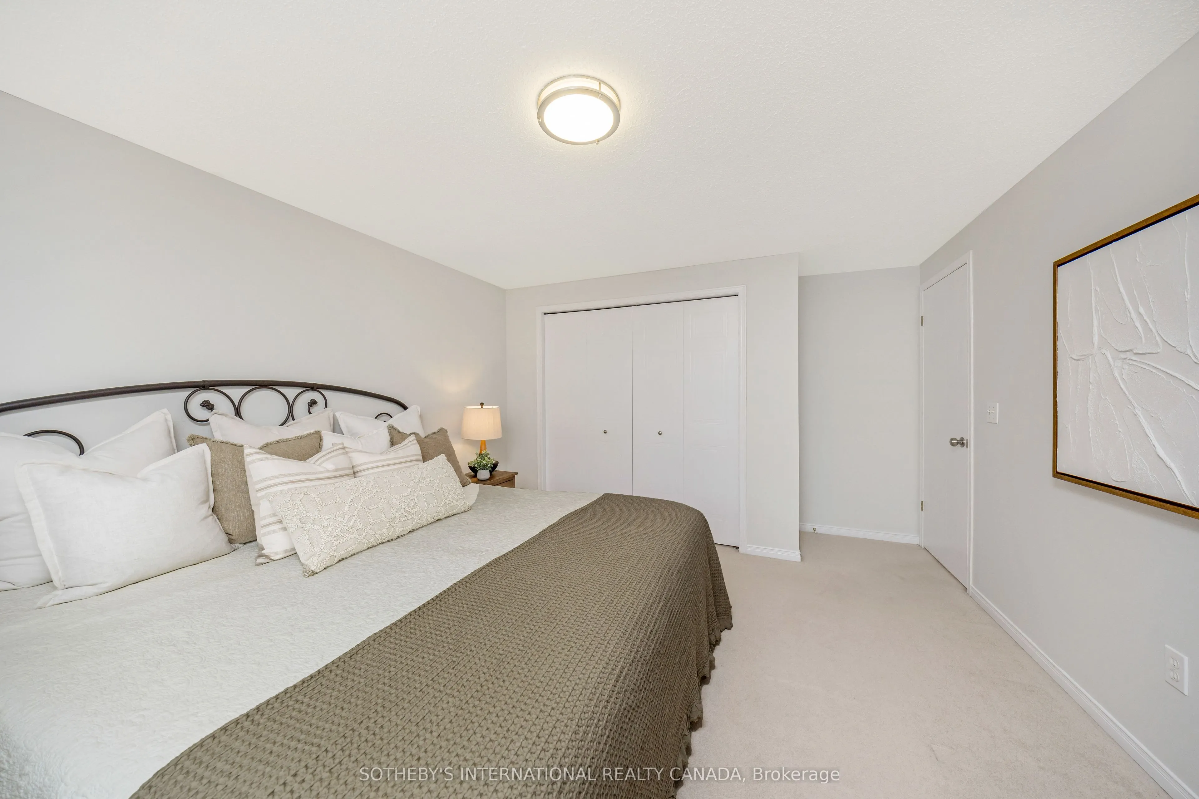 61 Darling Crescent