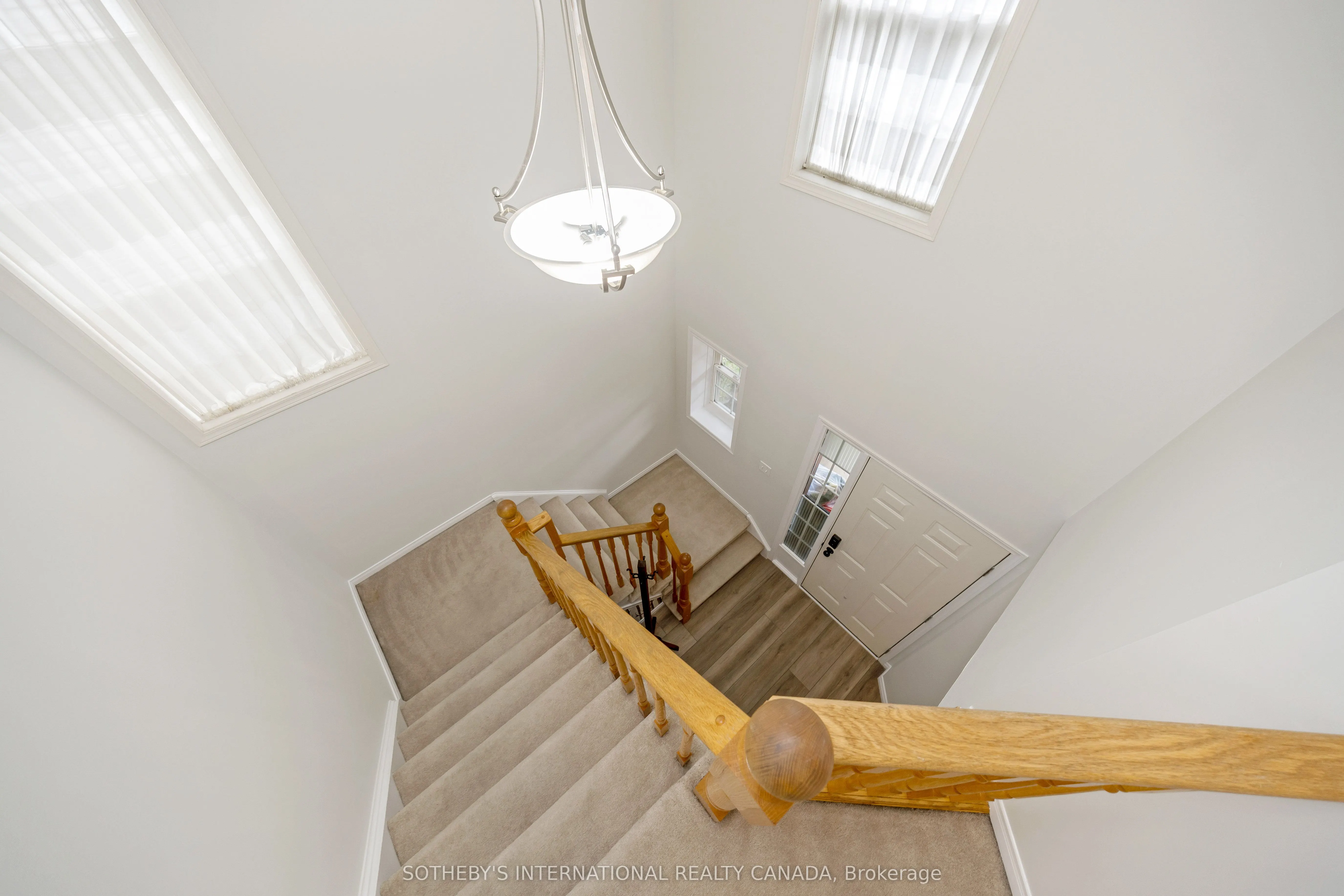 61 Darling Crescent