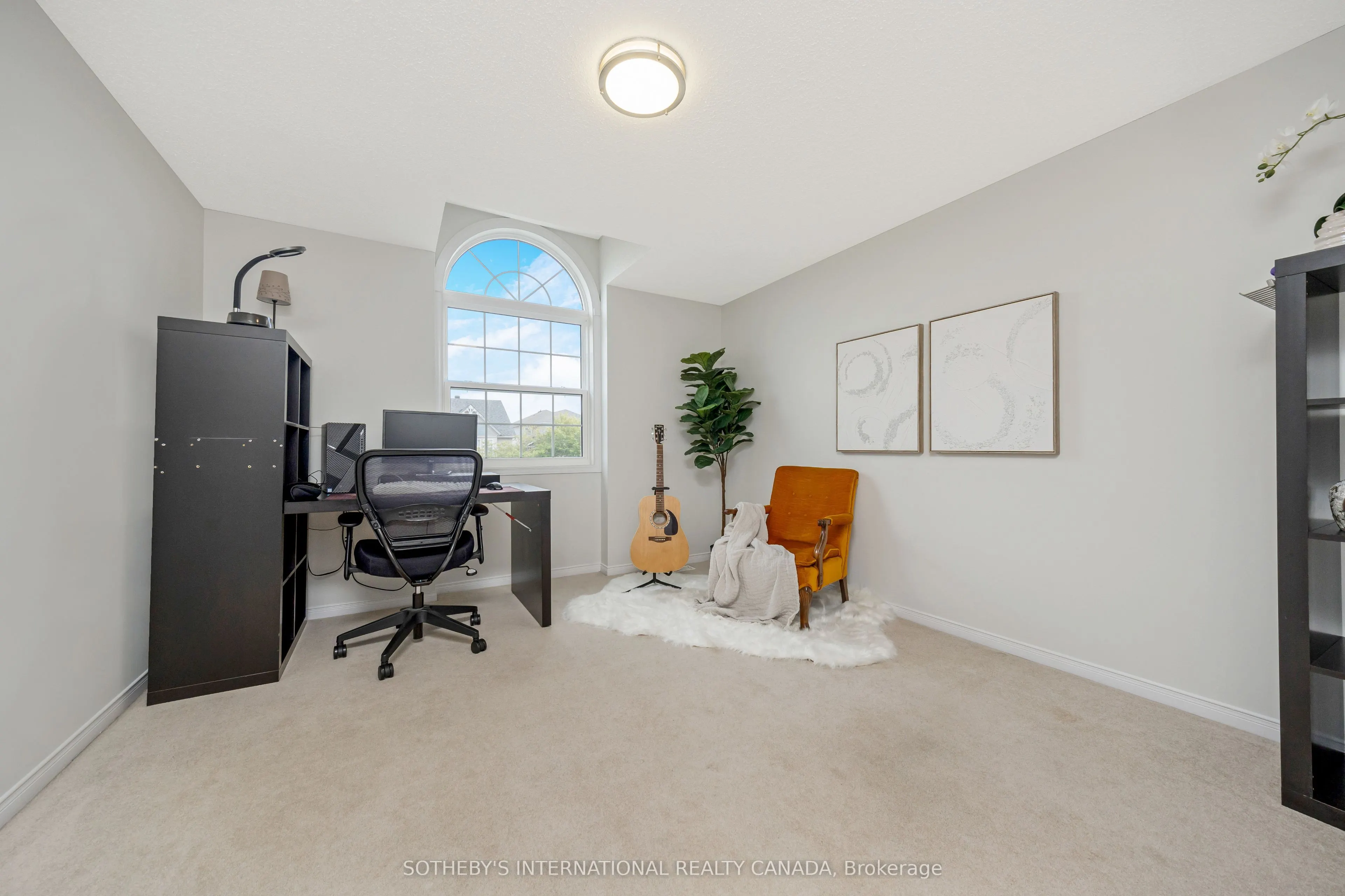 61 Darling Crescent