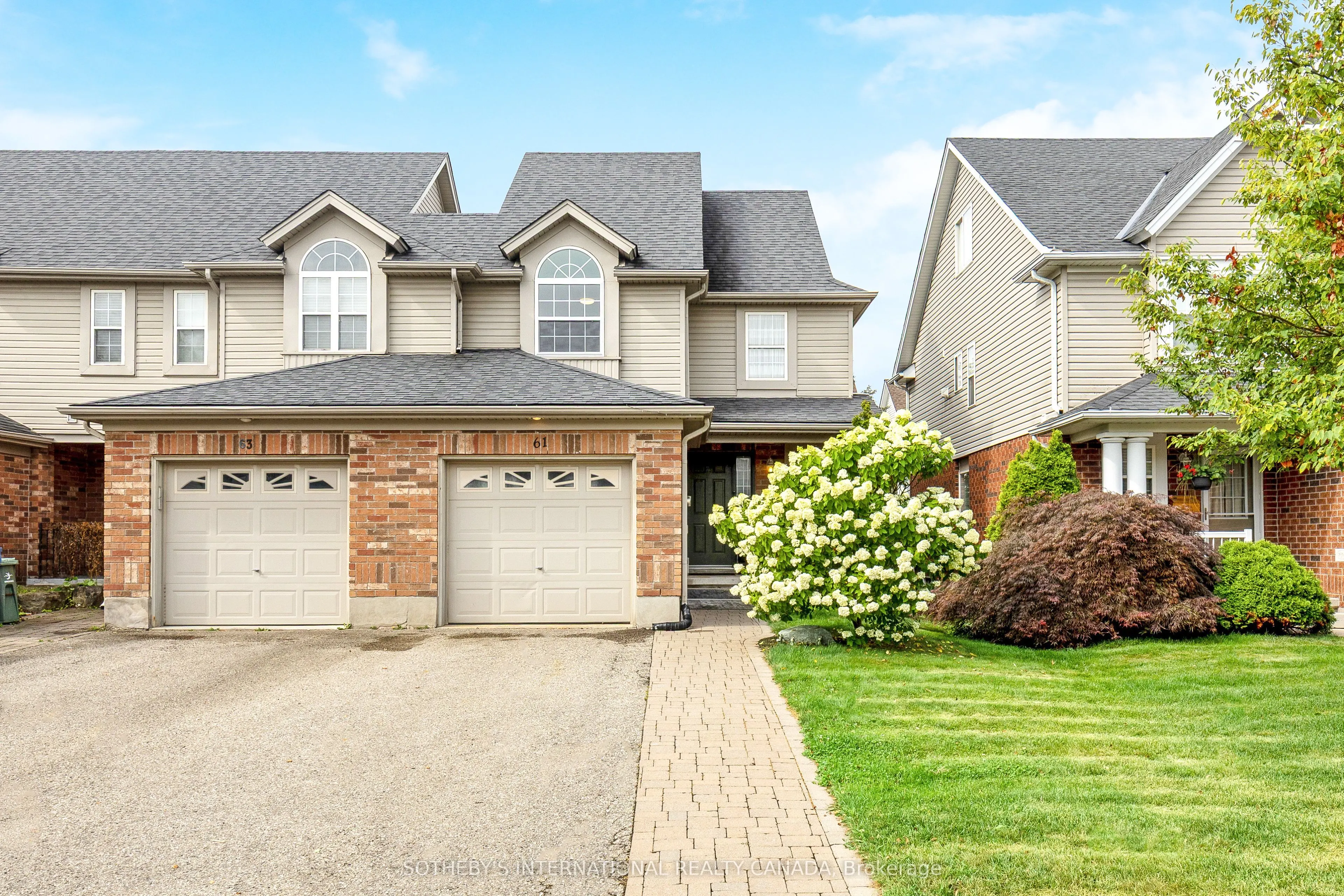 61 Darling Crescent