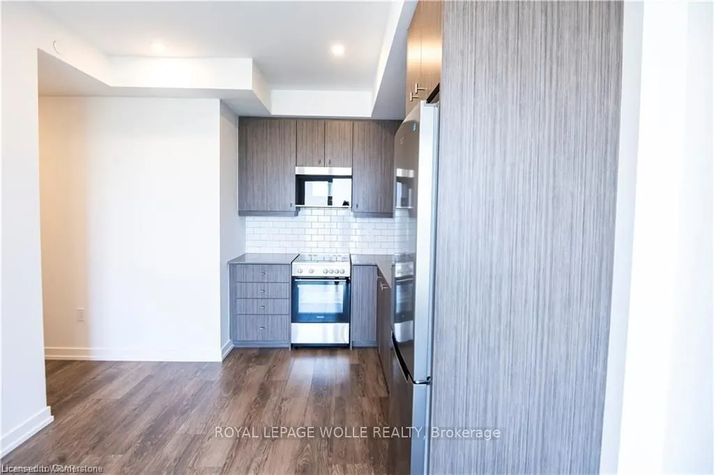 15 WELLINGTON Street S, #2510