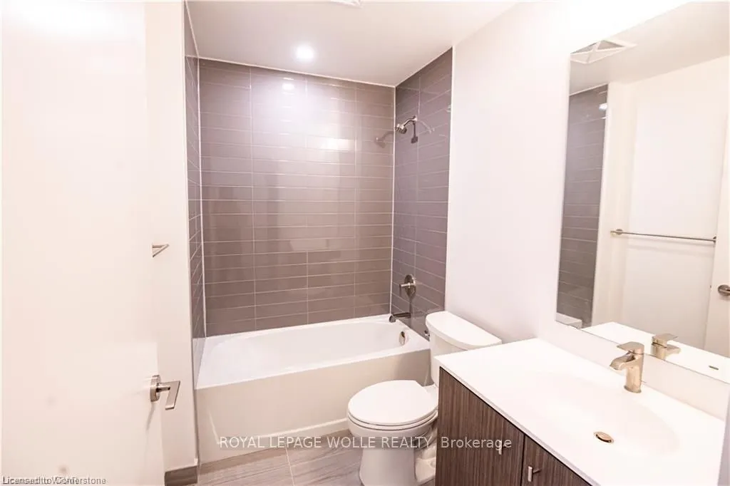 15 WELLINGTON Street S, #2510