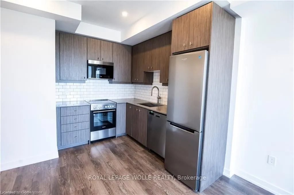 15 WELLINGTON Street S, #2510