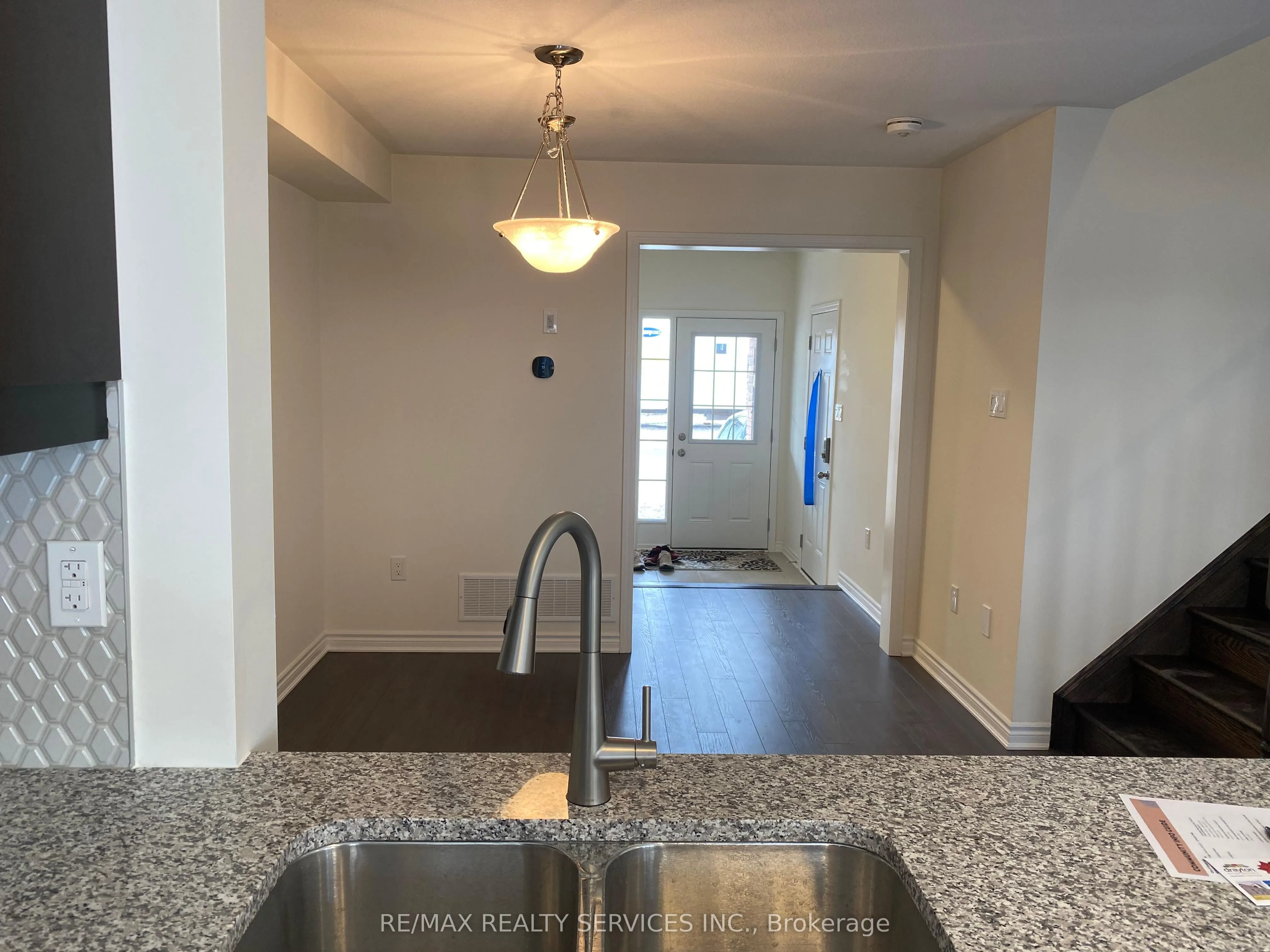 455 Guelph Avenue, #18