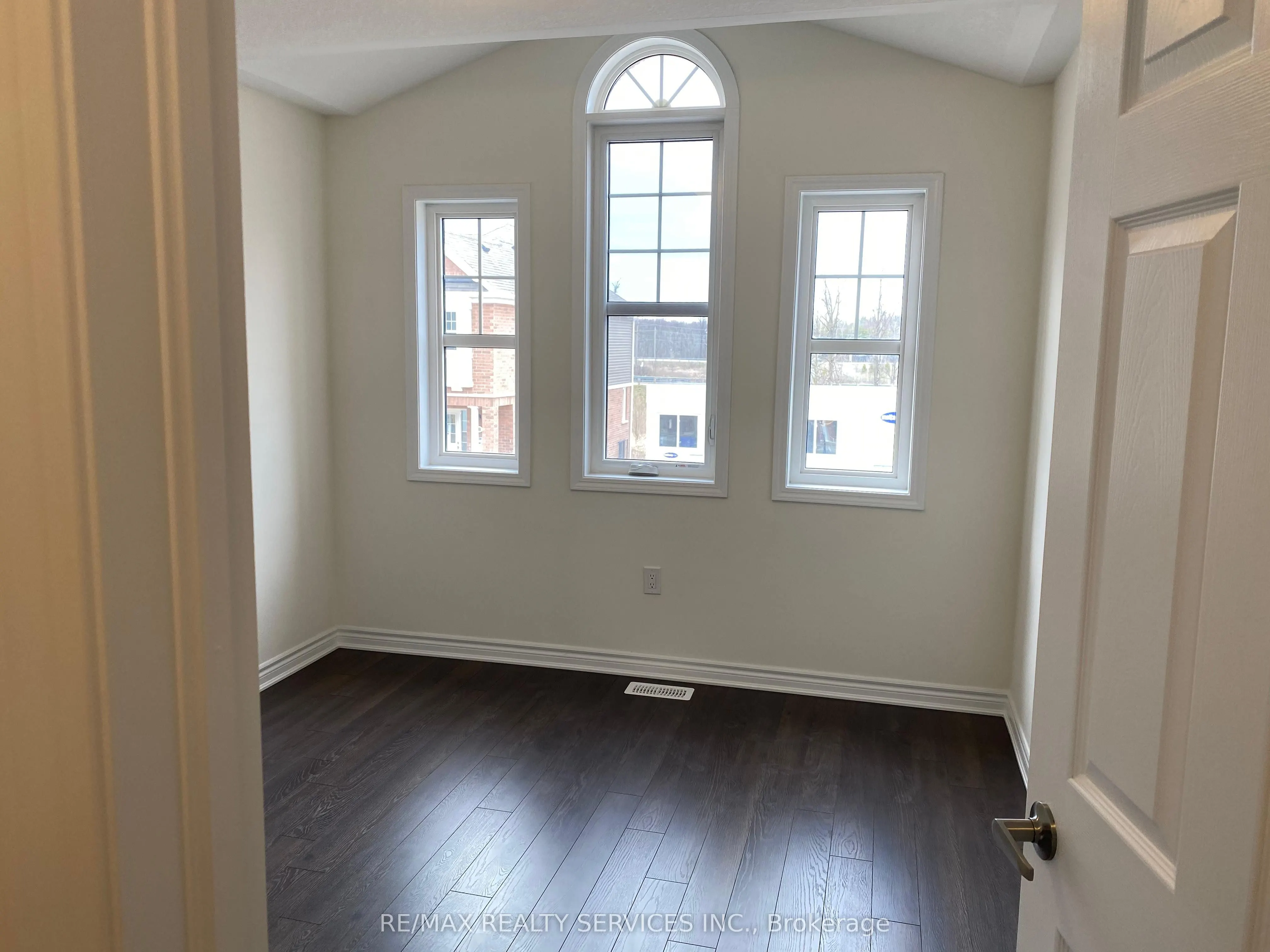 455 Guelph Avenue, #18