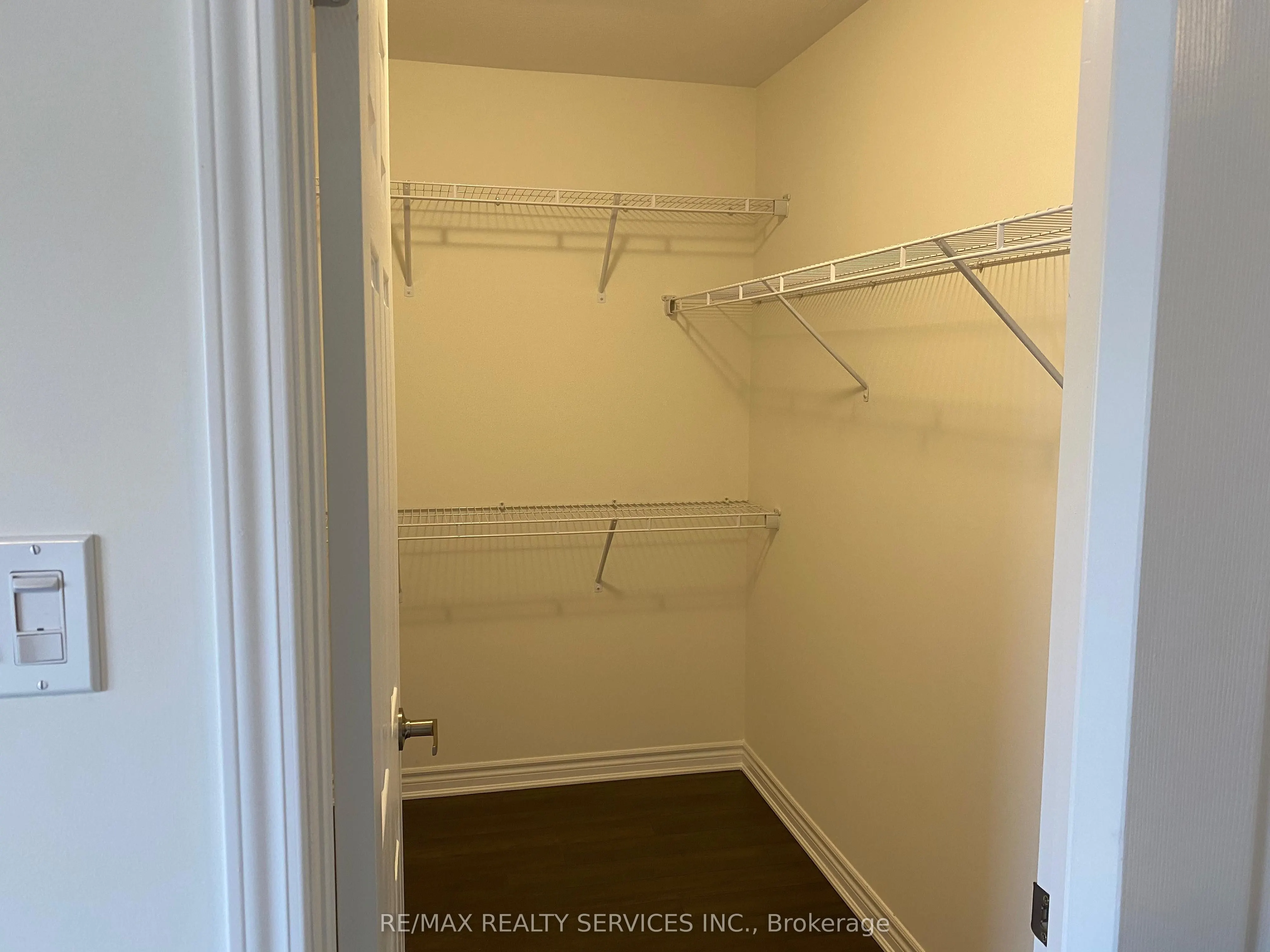 455 Guelph Avenue, #18