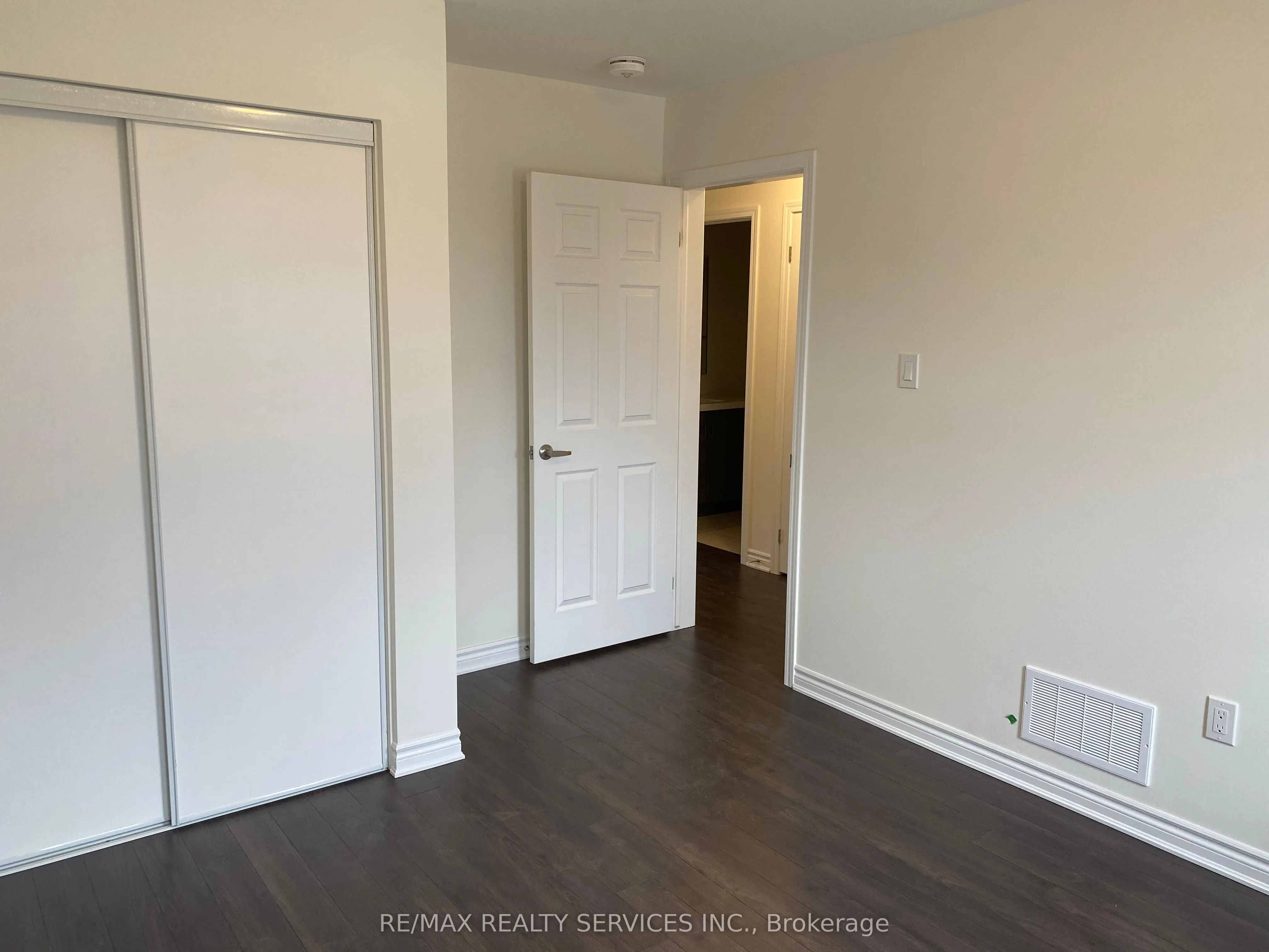 455 Guelph Avenue, #18