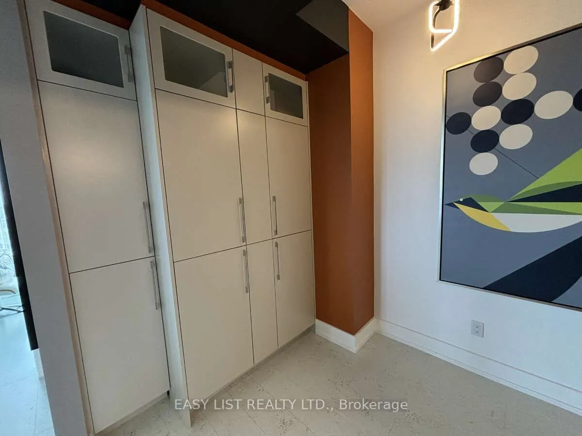 108 Richmond Road, #701