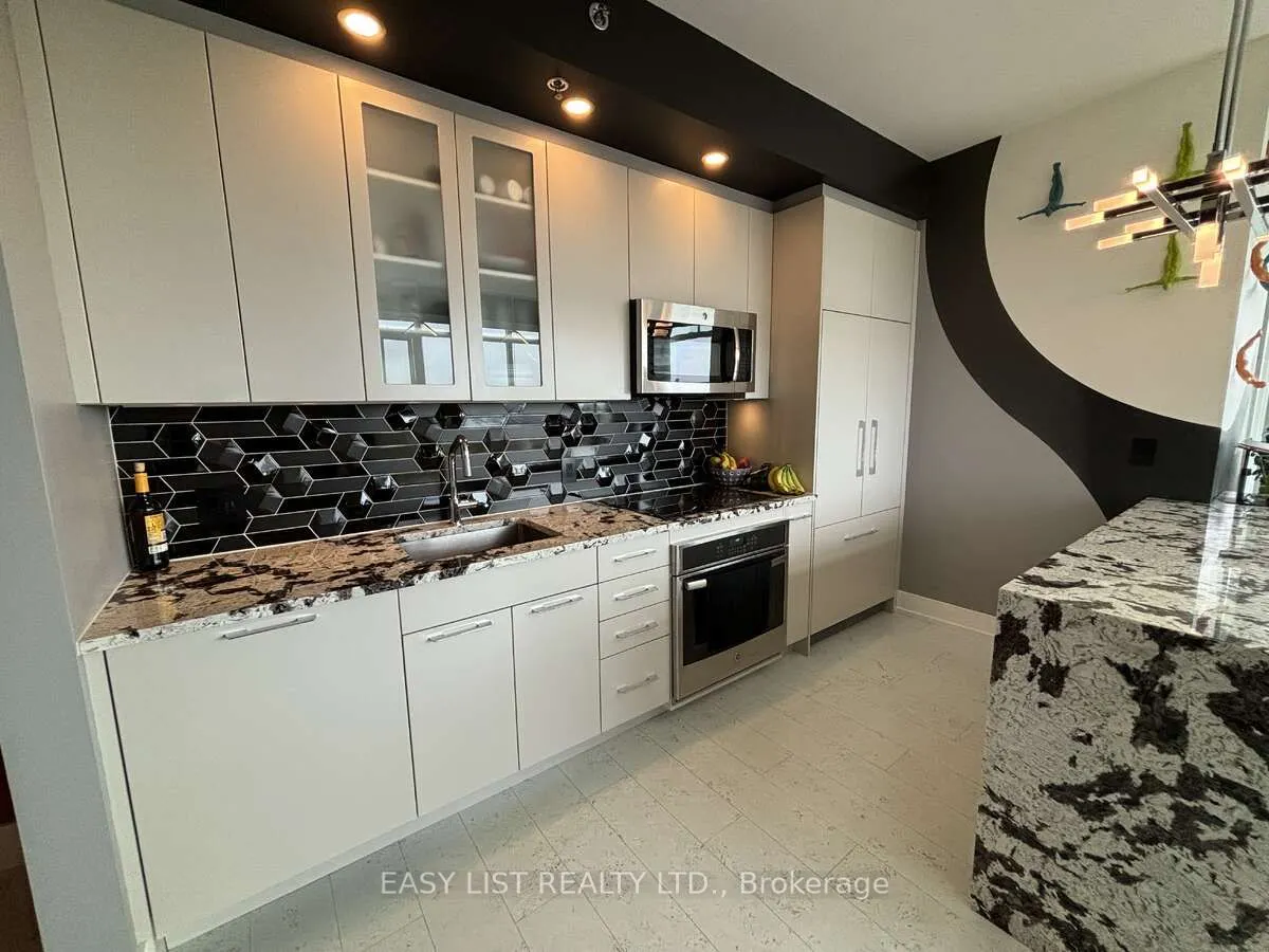 108 Richmond Road, #701