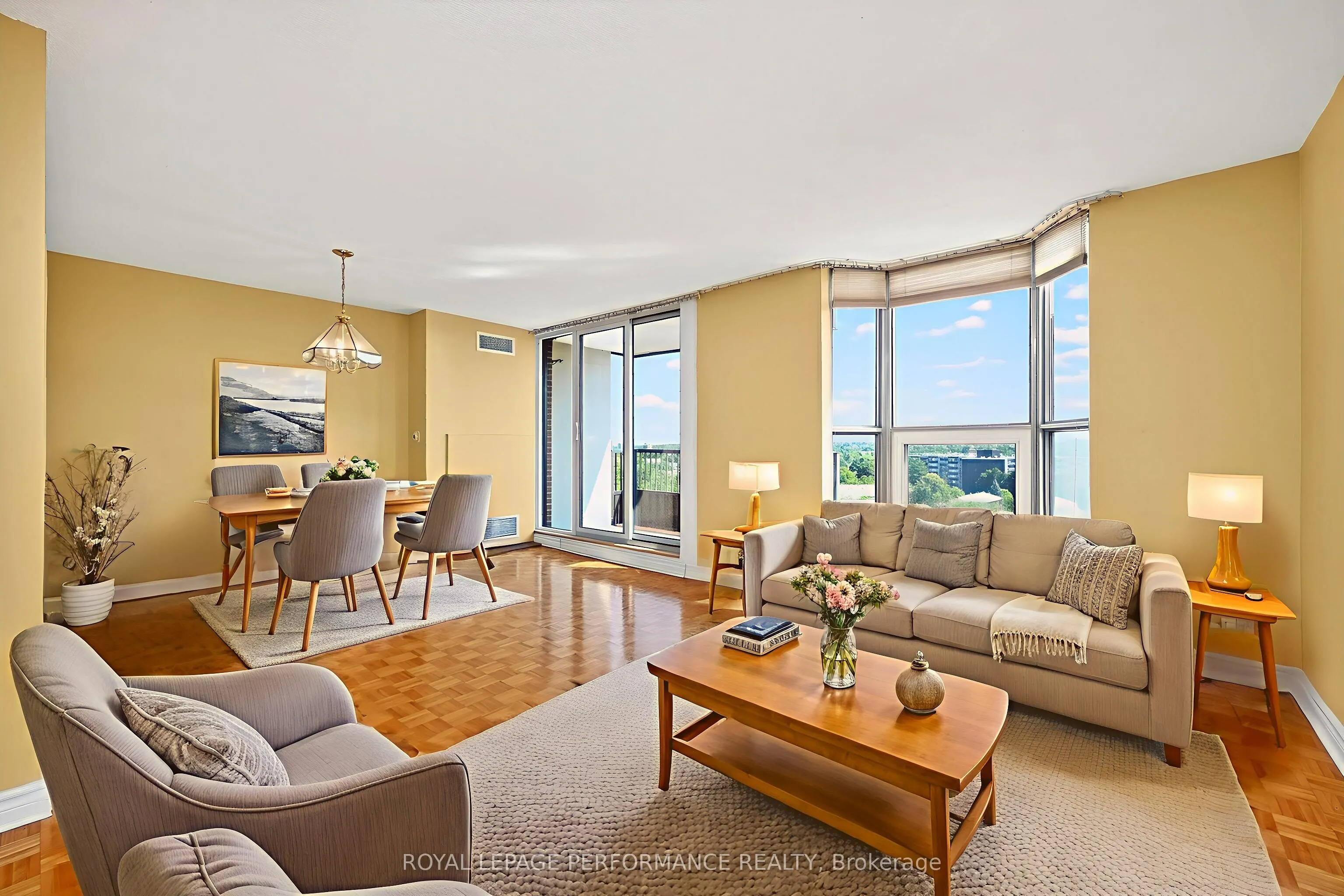 2951 Riverside Drive, #809