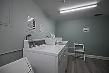 2951 Riverside Drive, #809