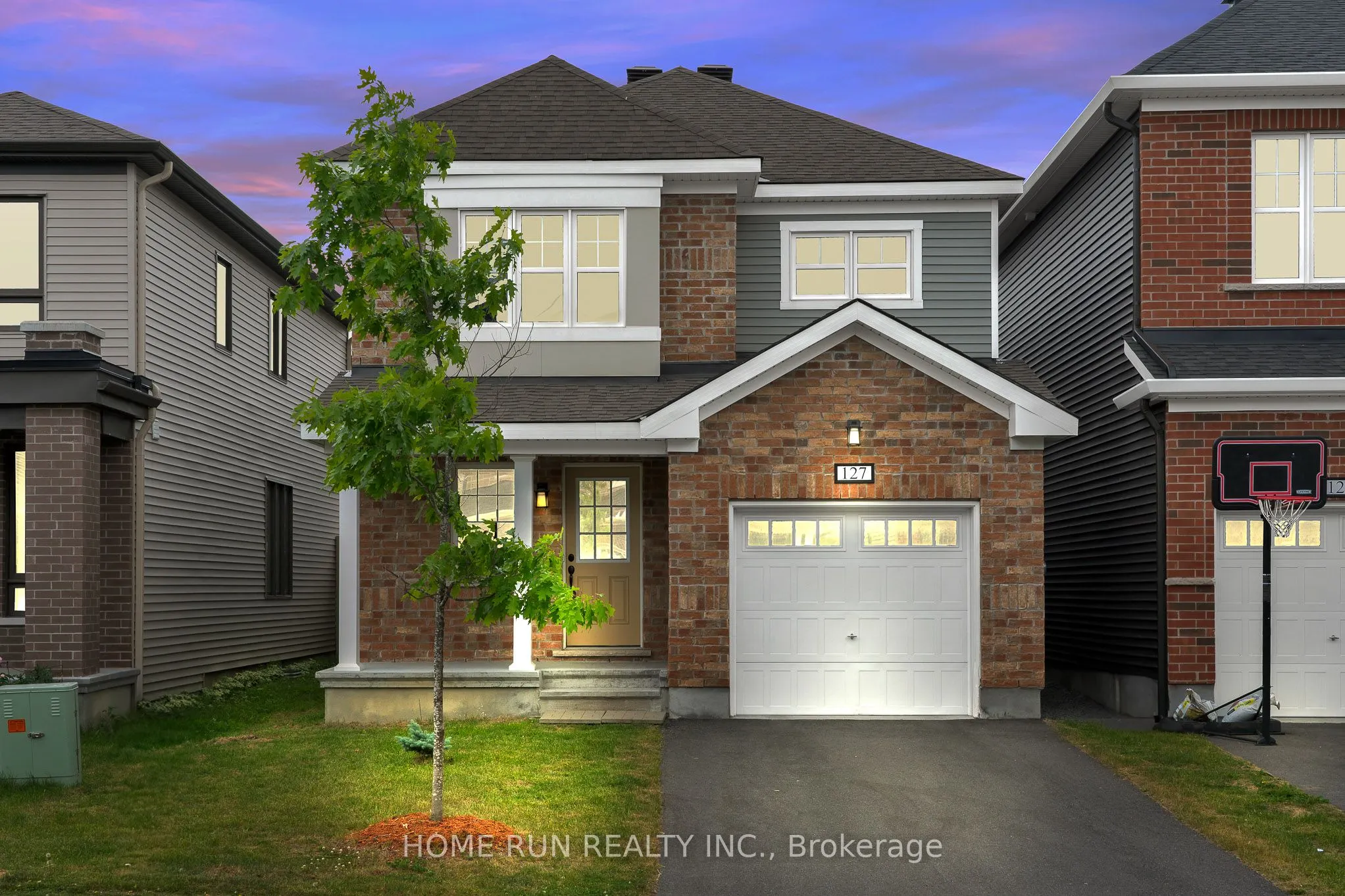 127 Unity Place