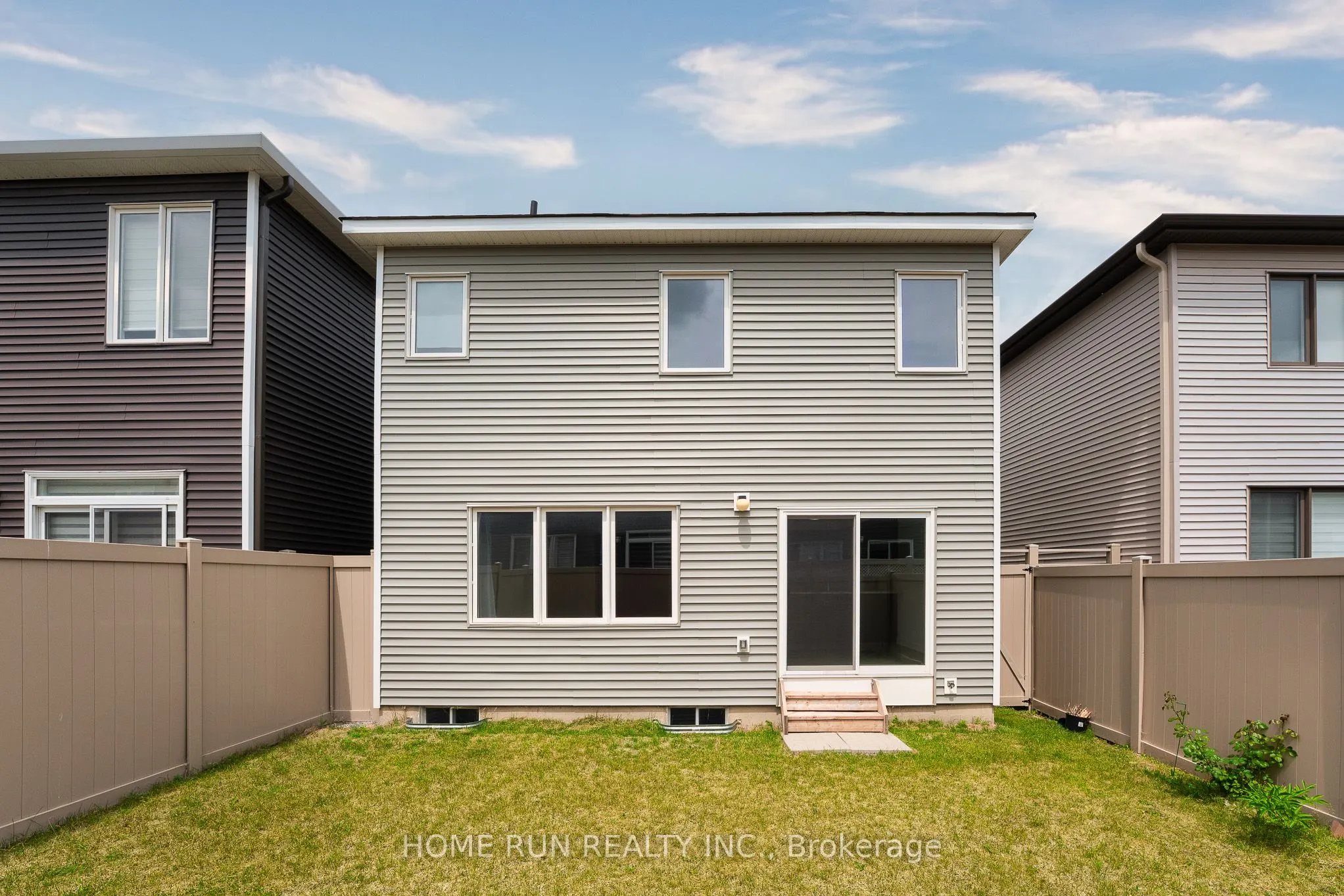 127 Unity Place