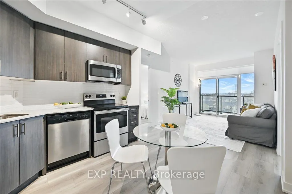 550 North Service Road, #707