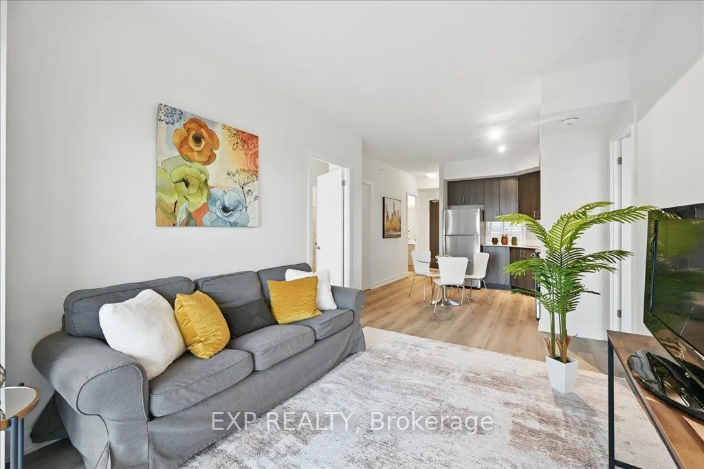 550 North Service Road, #707