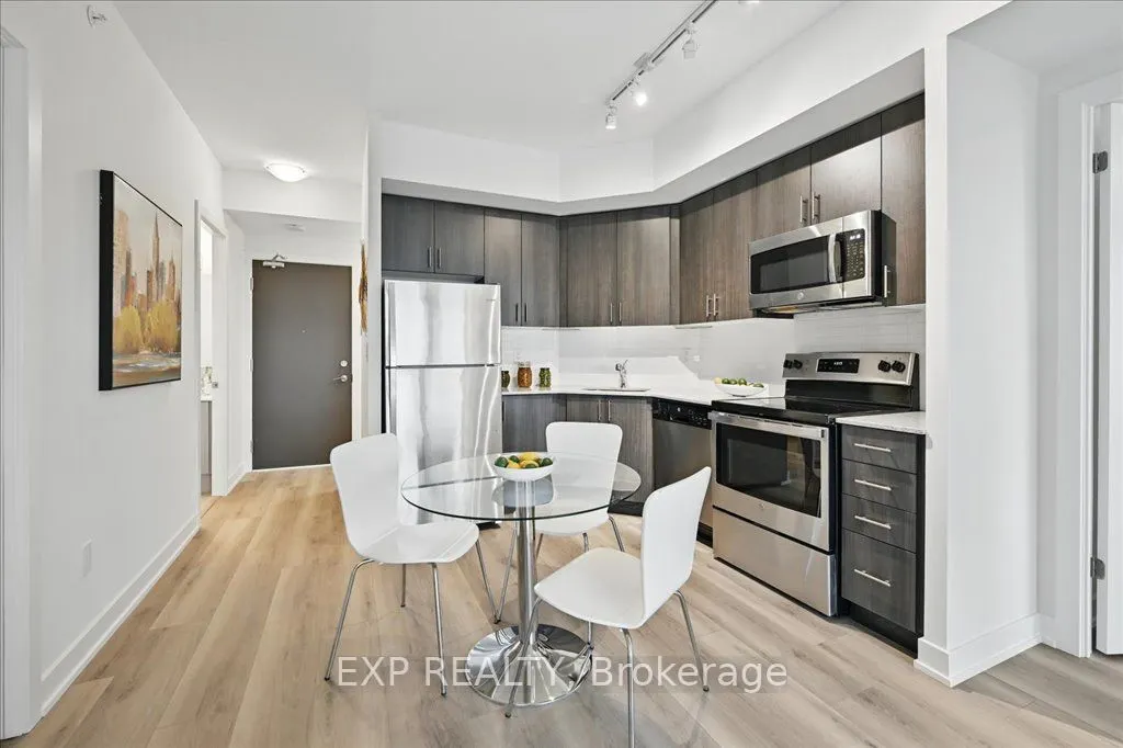 550 North Service Road, #707