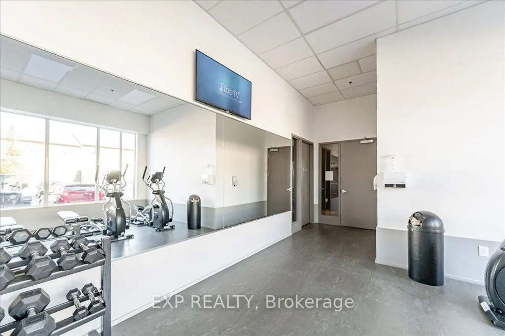 550 North Service Road, #707