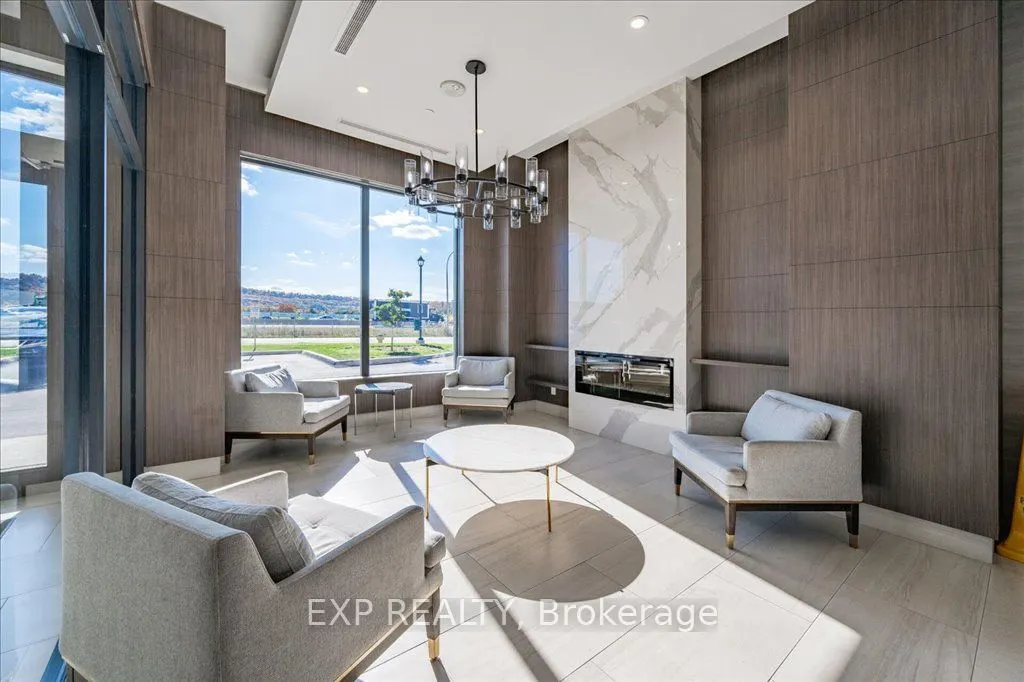 550 North Service Road, #707