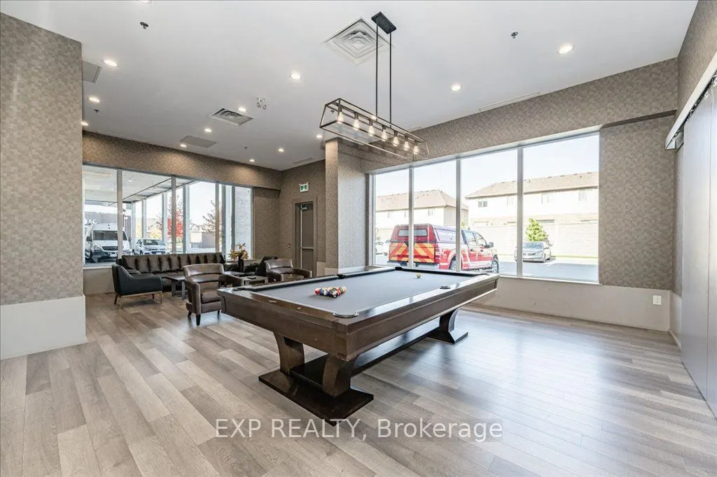 550 North Service Road, #707