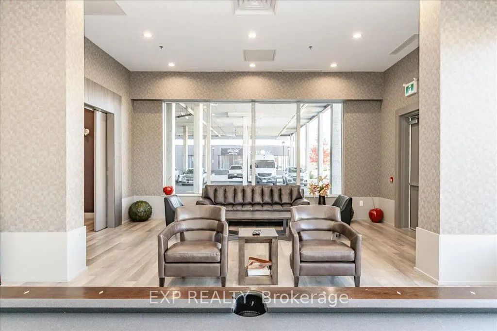 550 North Service Road, #707