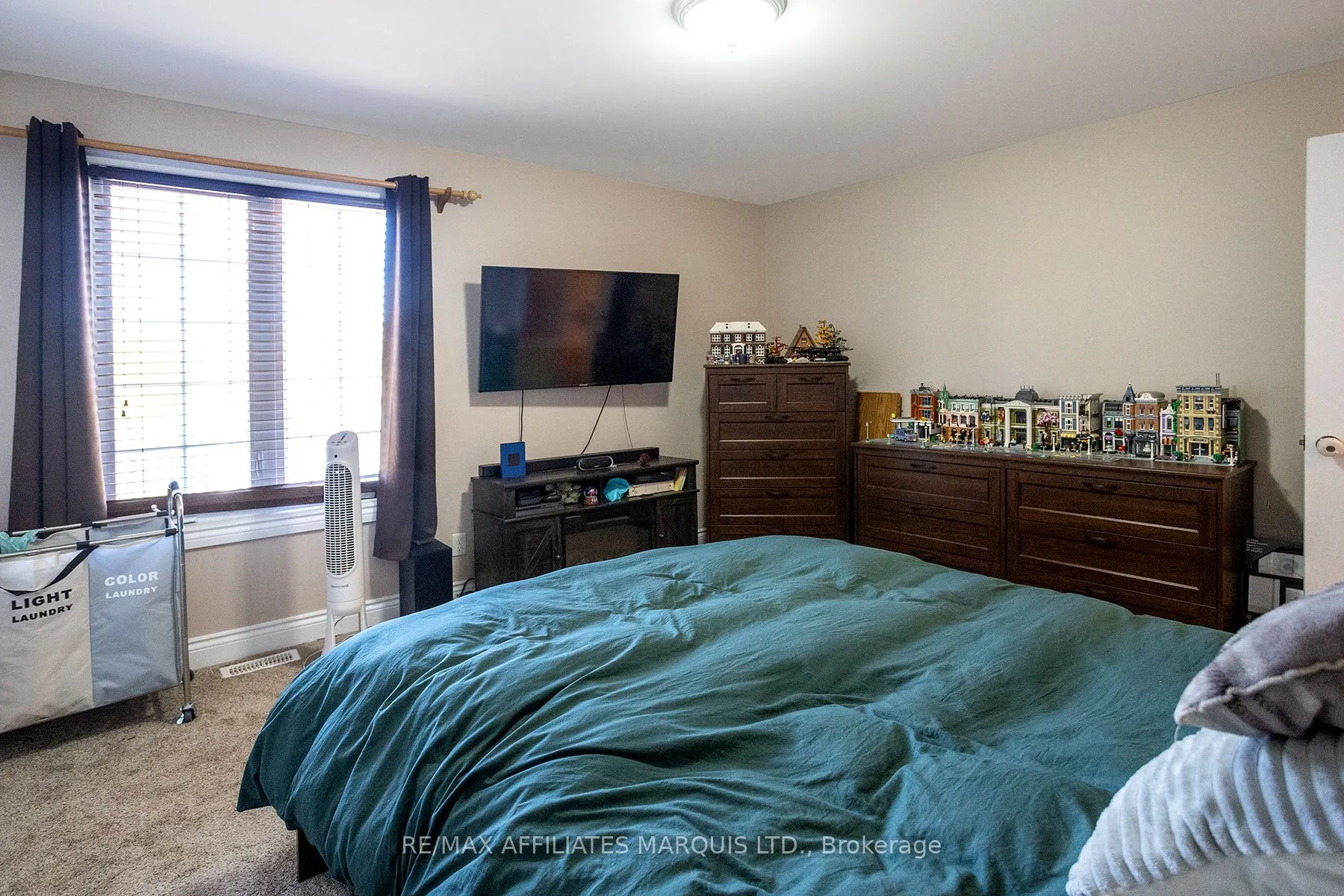 133 Blakes Crescent