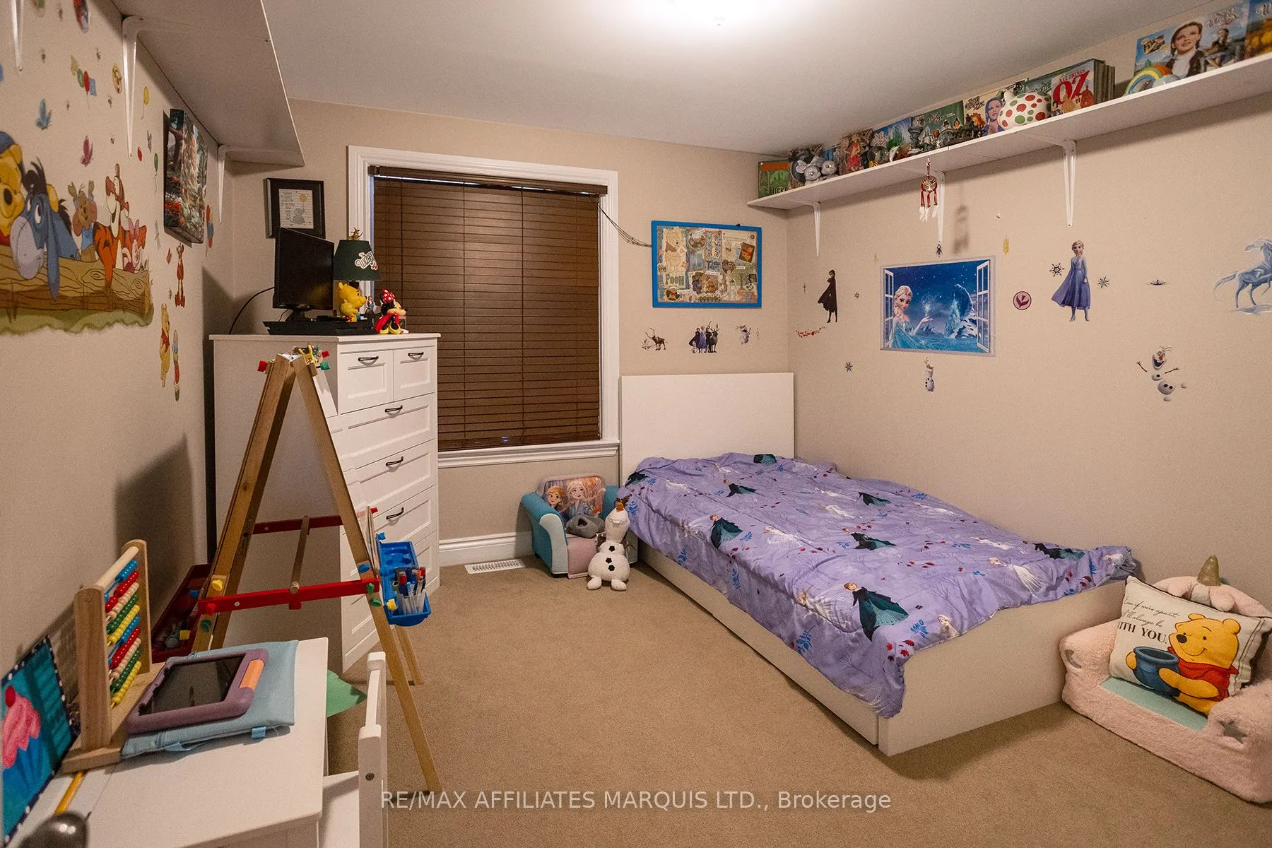 133 Blakes Crescent