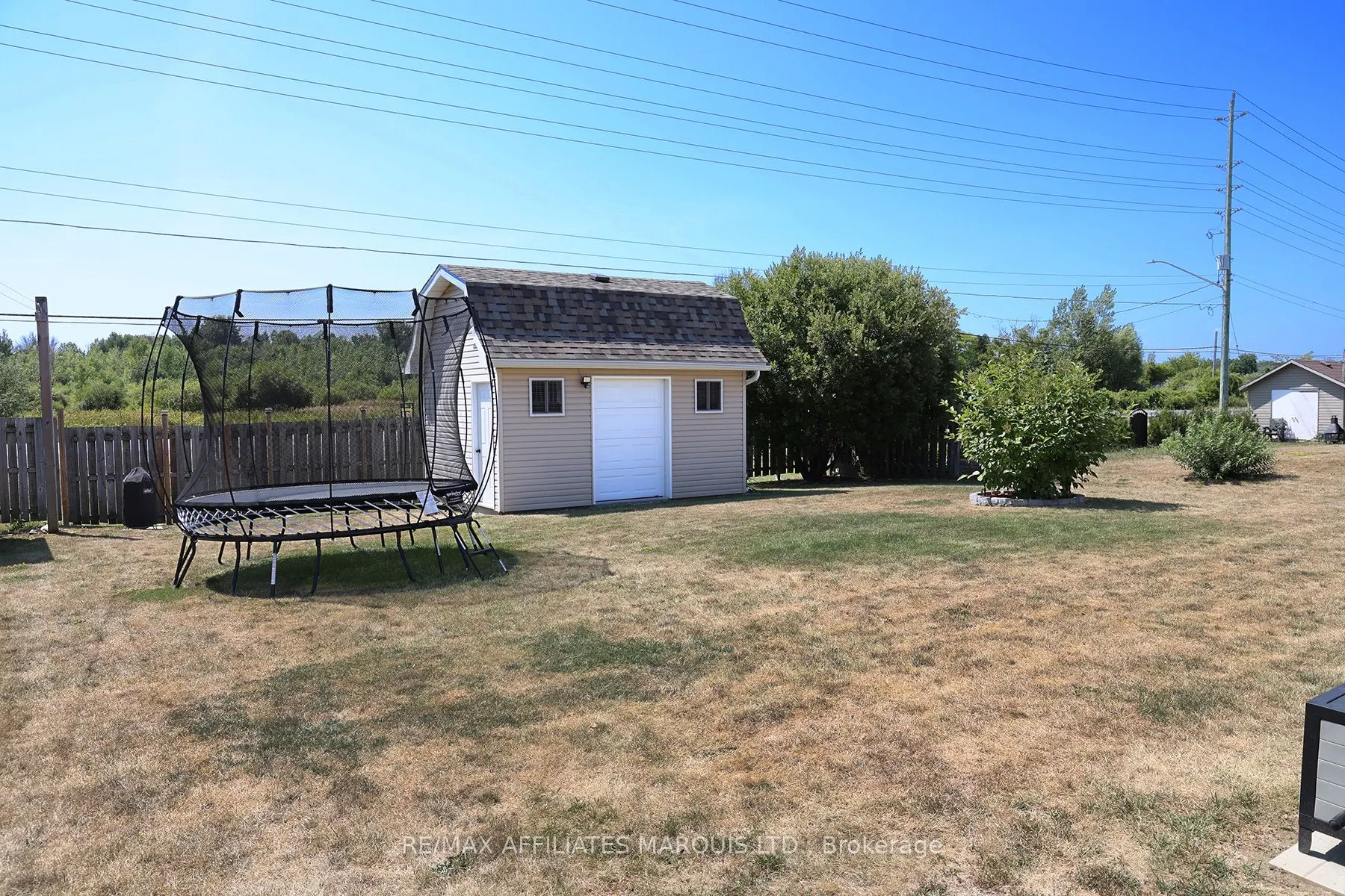 133 Blakes Crescent
